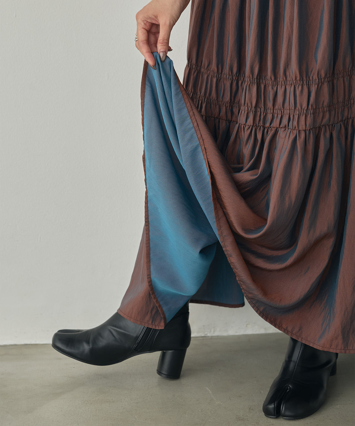 CHAMBRAY GATHERED SKIRT