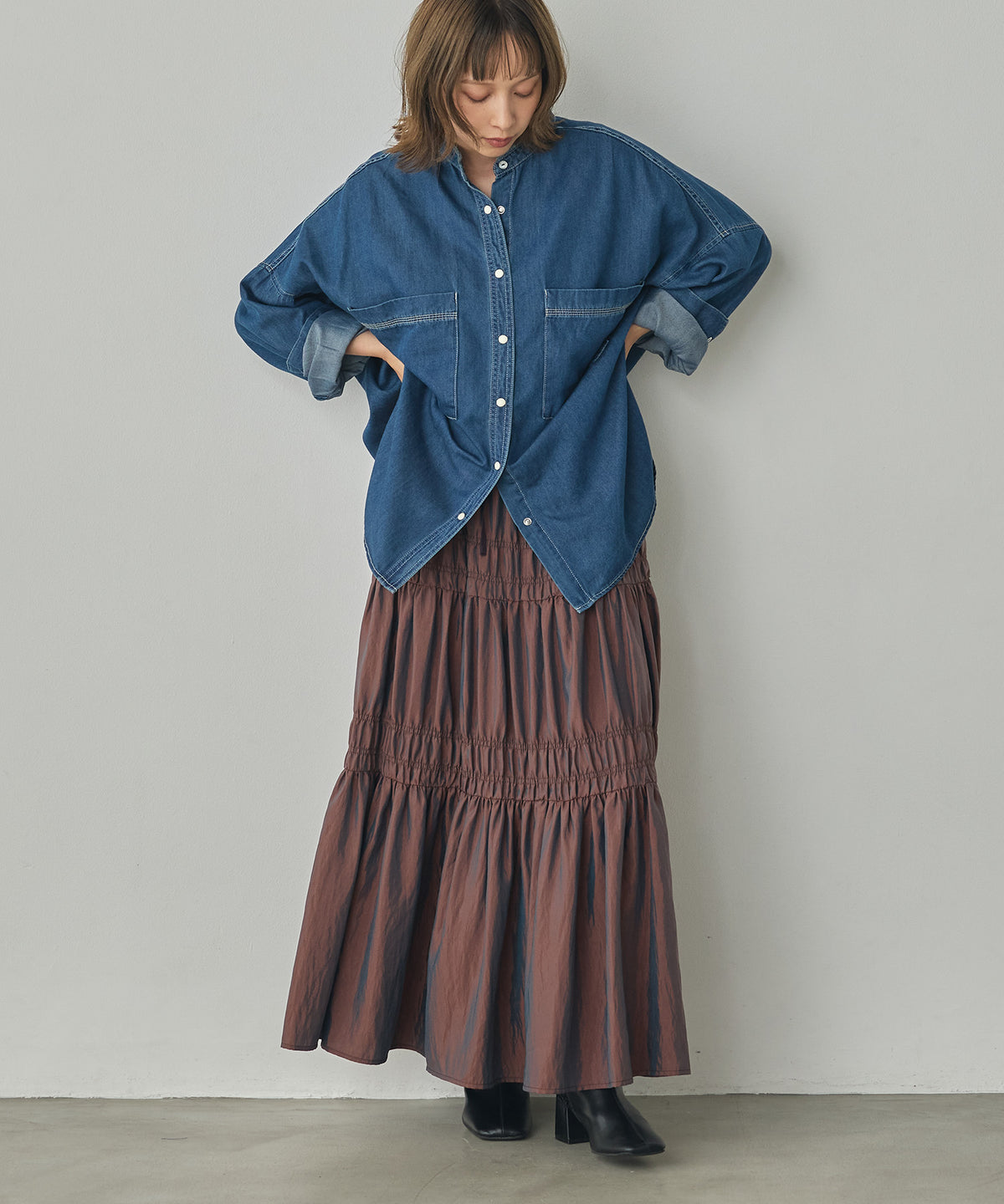 CHAMBRAY GATHERED SKIRT
