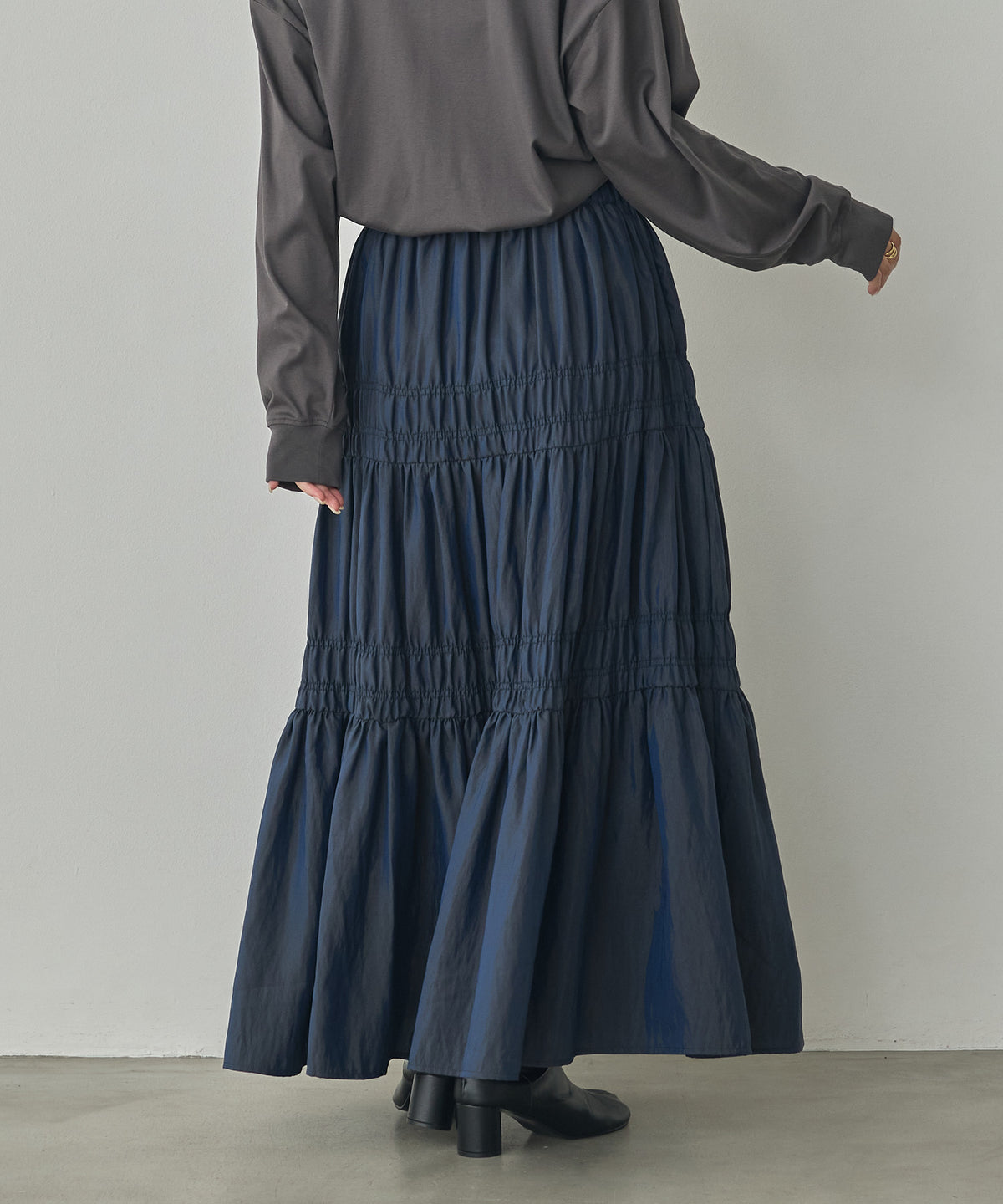 CHAMBRAY GATHERED SKIRT