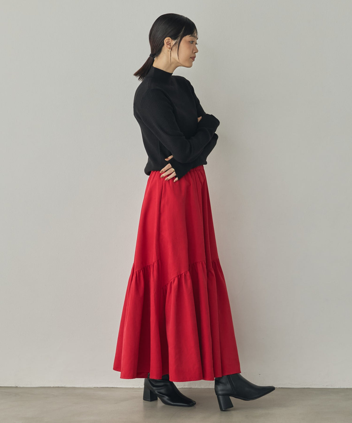 PEACH-TONED BRUSHED FABRIC TIERED SKIRT