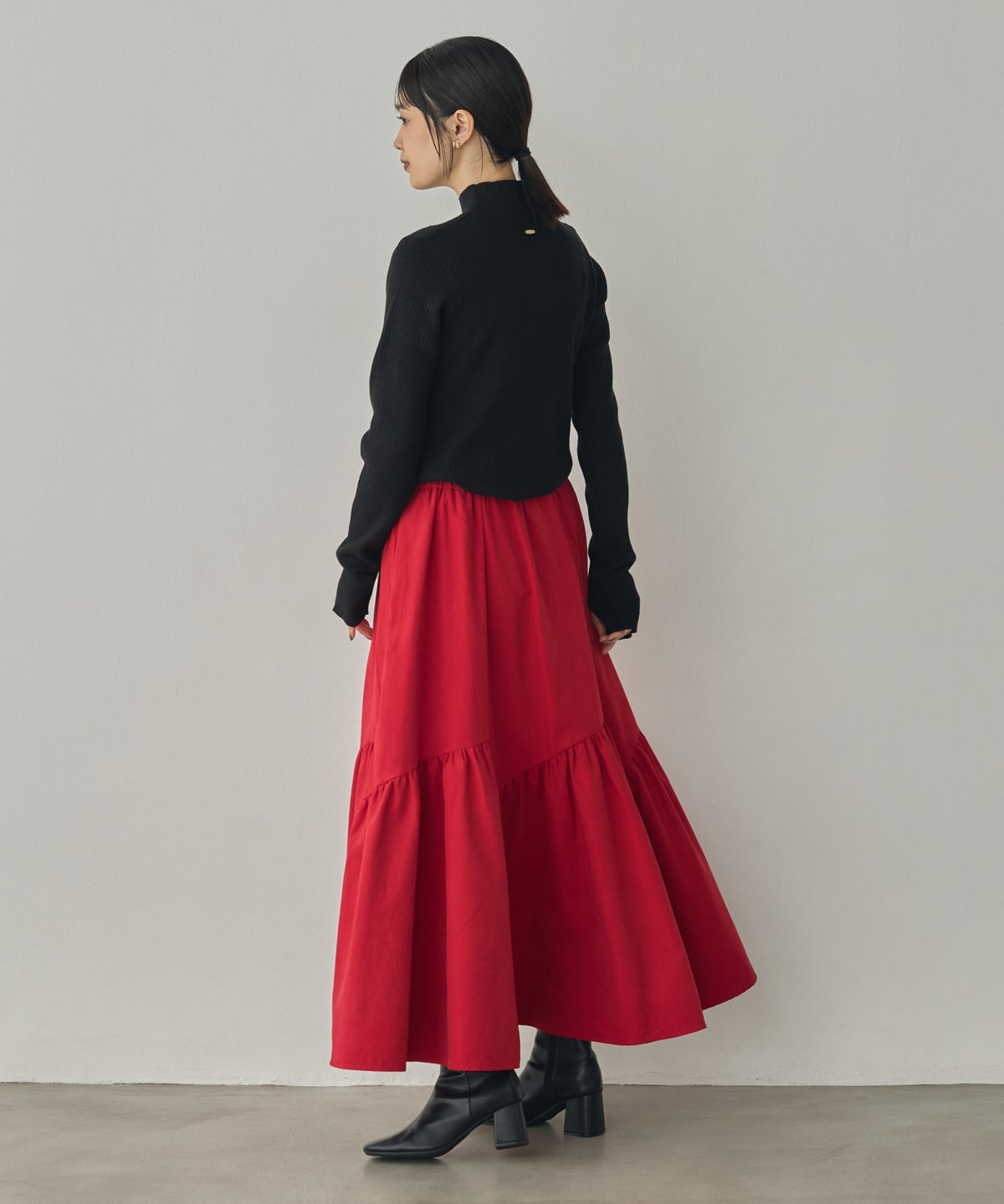 PEACH-TONED BRUSHED FABRIC TIERED SKIRT
