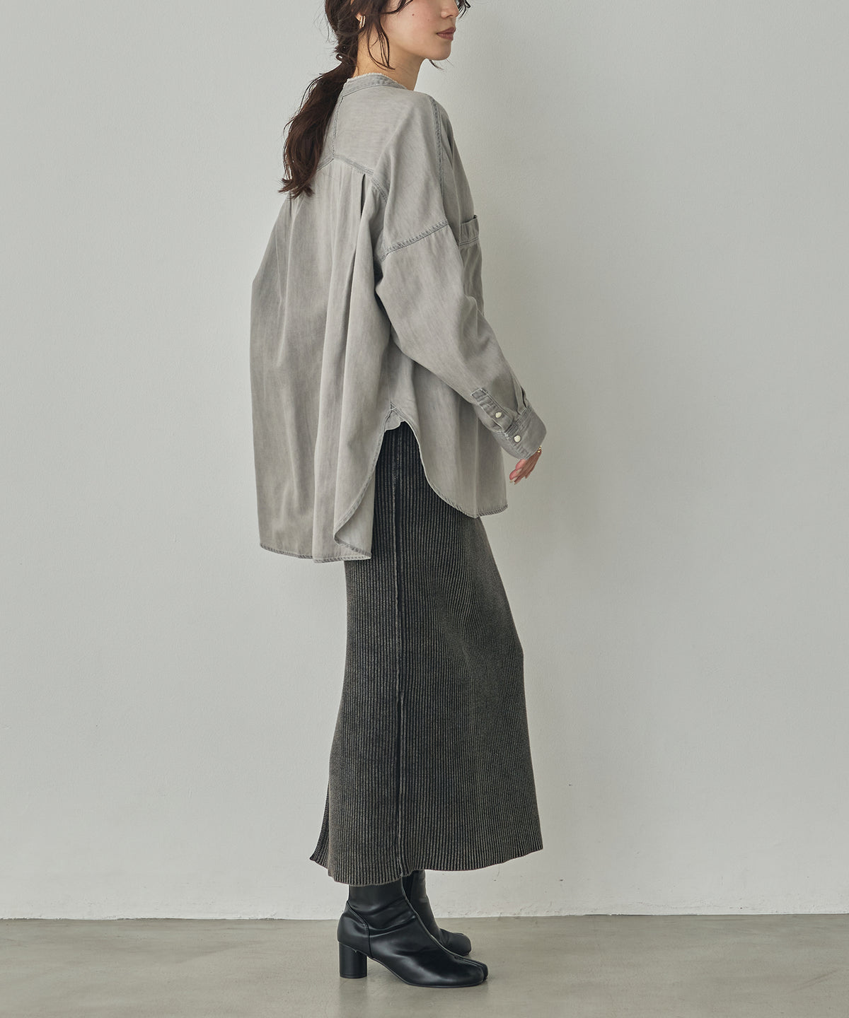 VINTAGE-STYLE FITTED SKIRT
