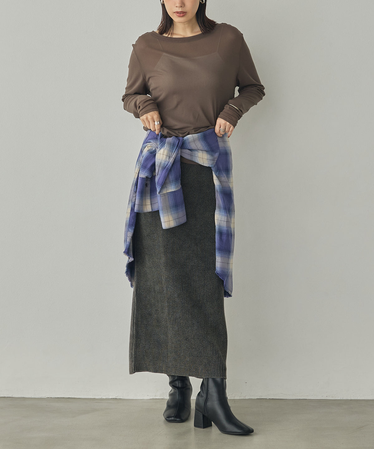 VINTAGE-STYLE FITTED SKIRT