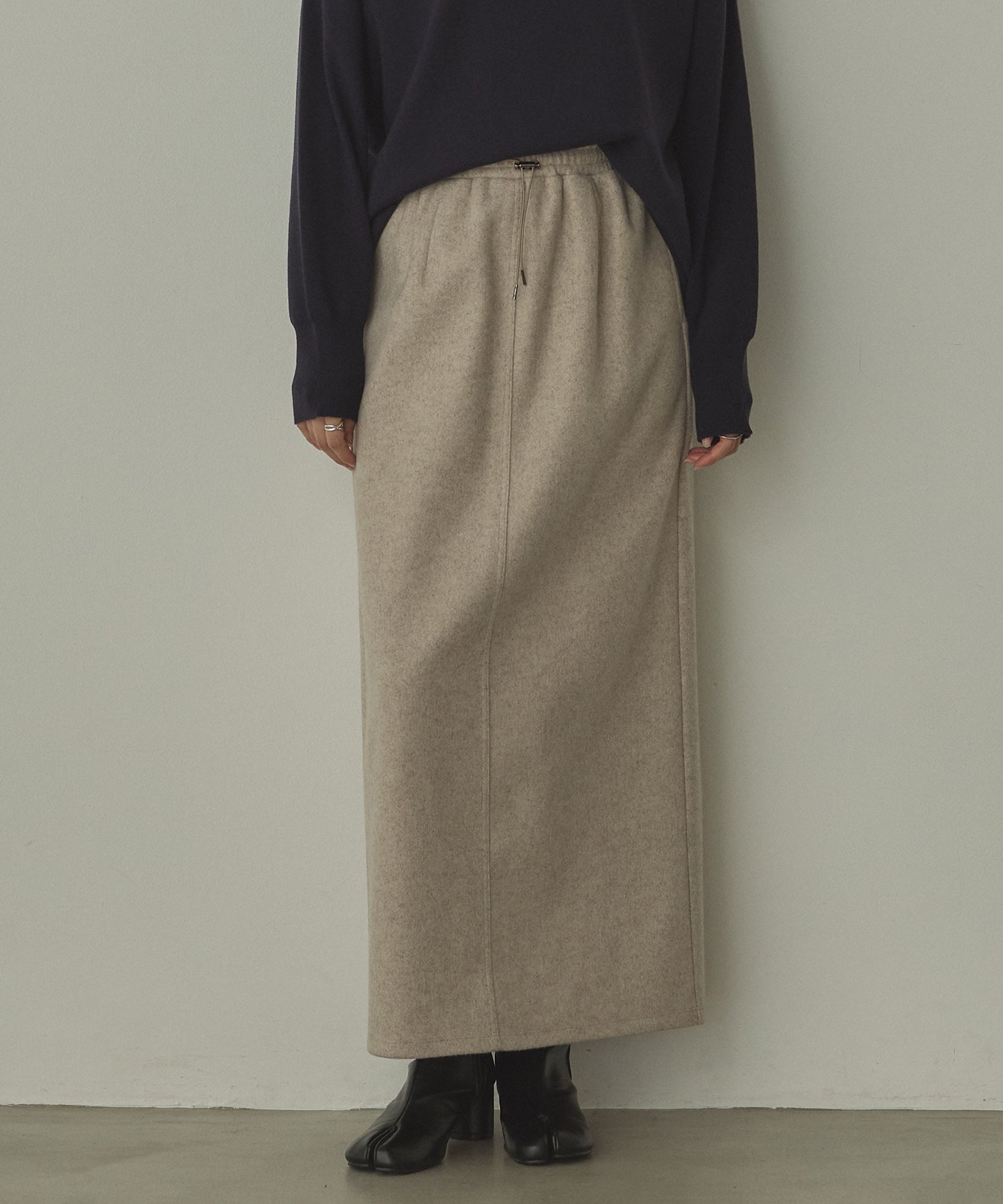 圧縮ニットソー ナロースカート