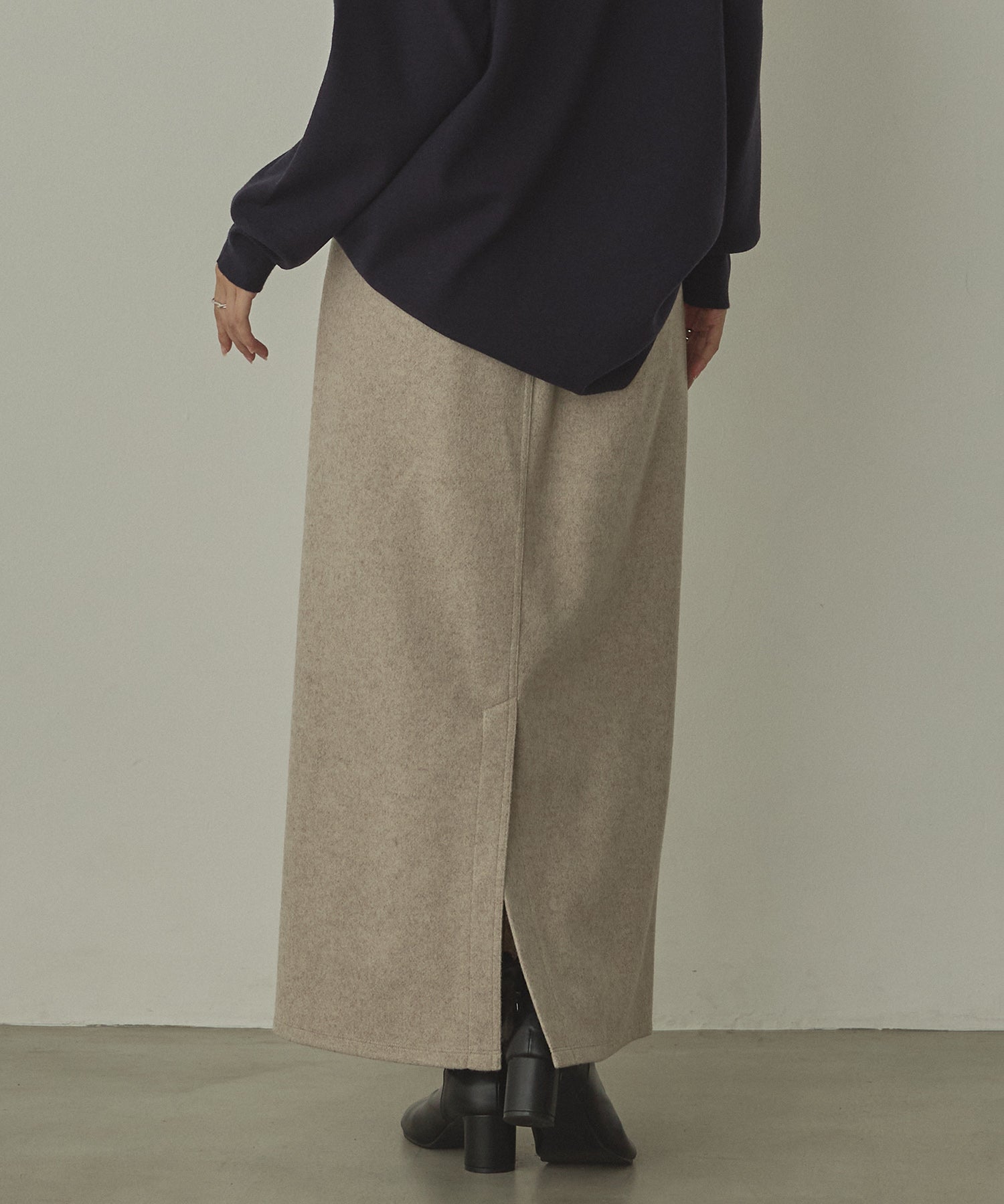 圧縮ニットソー ナロースカート