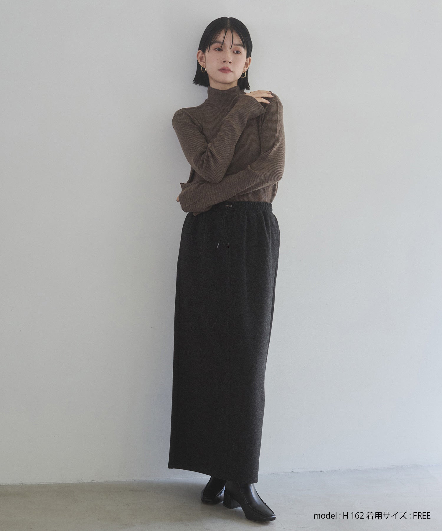 圧縮ニットソー ナロースカート