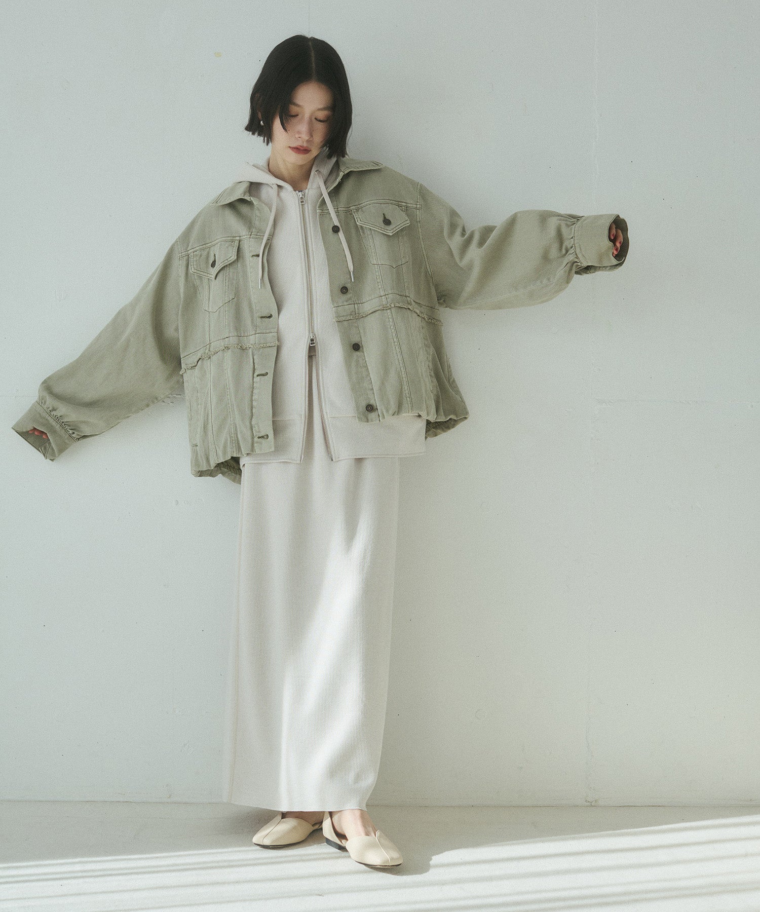 model : H162 着用サイズ : FREE