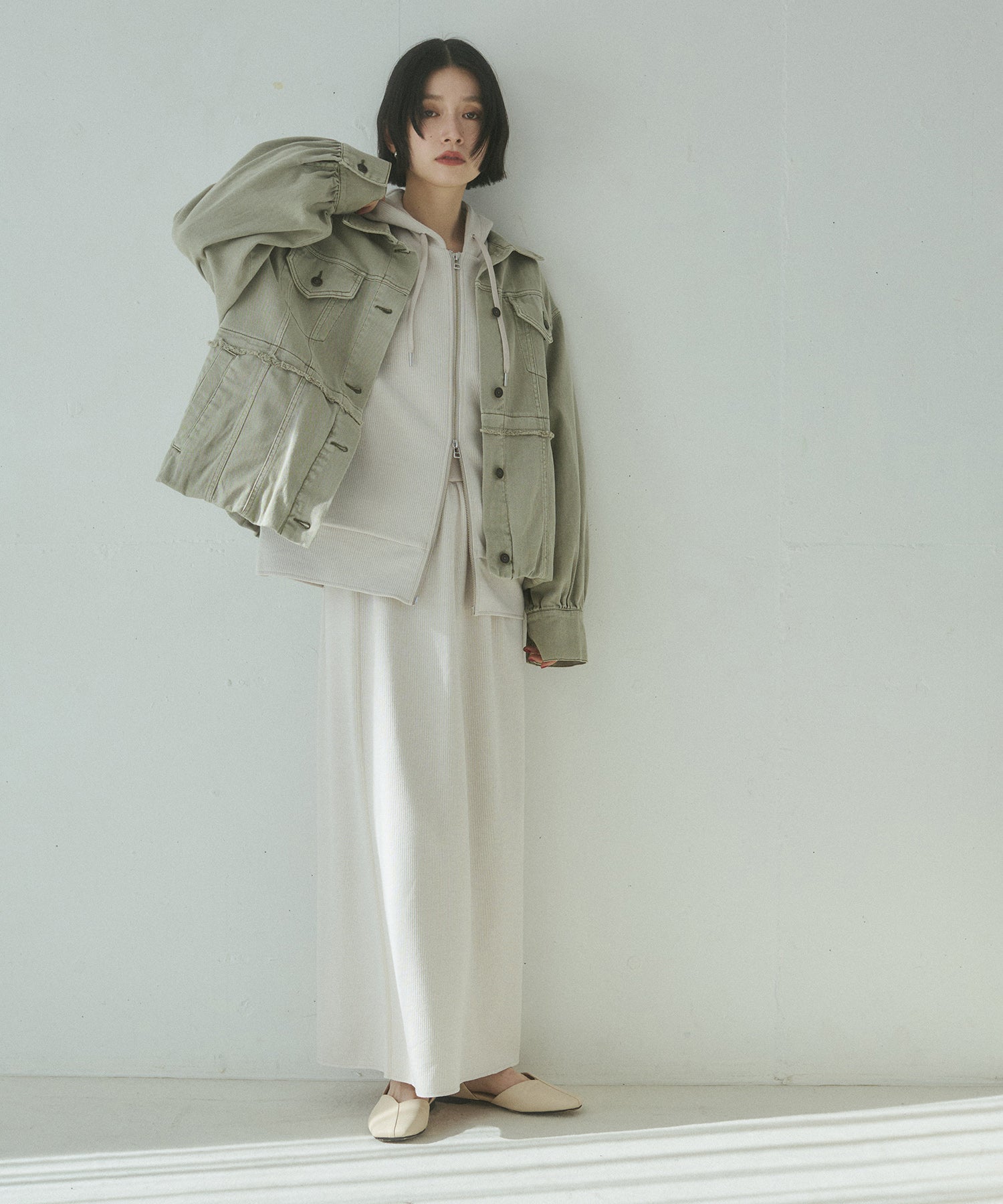 model : H162 着用サイズ : FREE