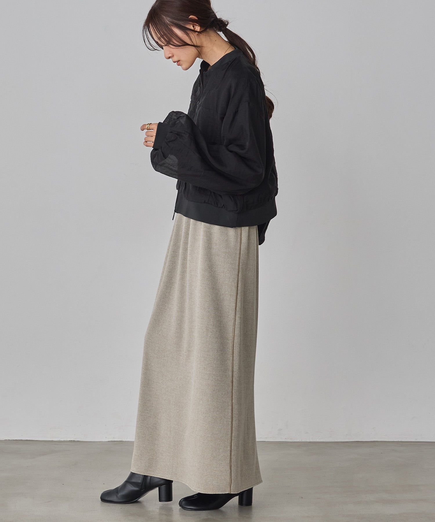 model : H162 着用サイズ : FREE