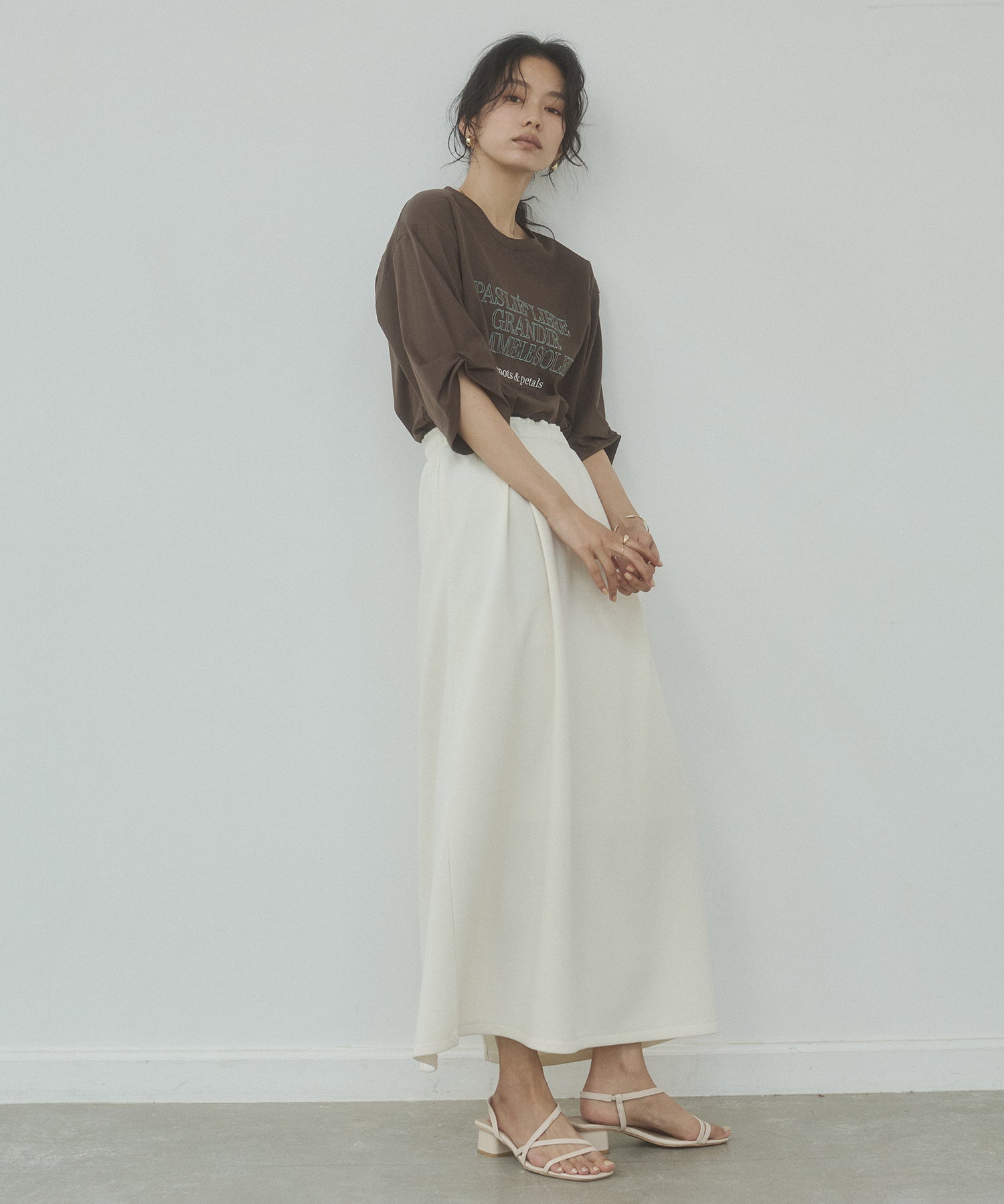 SOFT-TEXTURED CARDBOARD LONG SKIRT