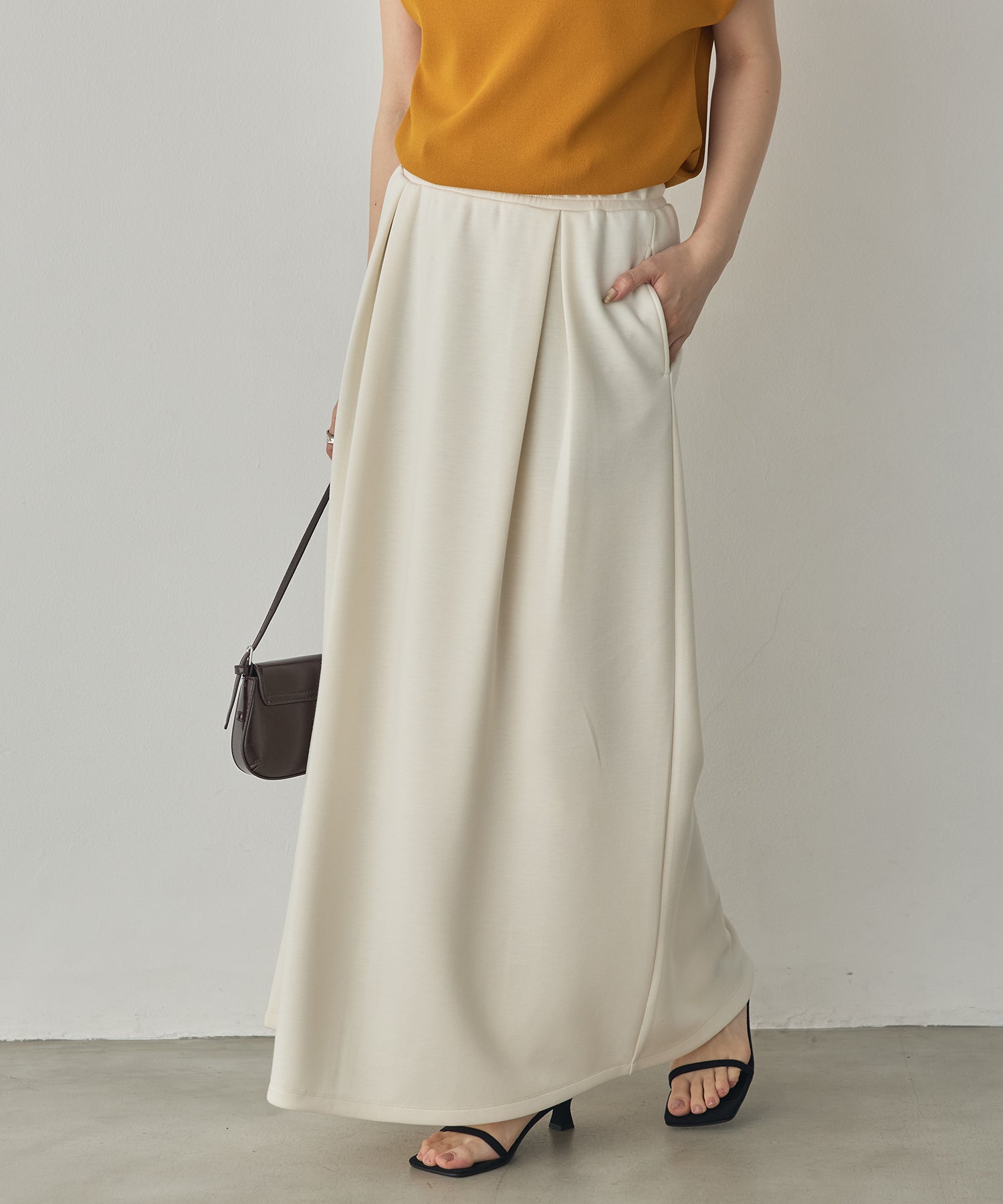 SOFT-TEXTURED CARDBOARD LONG SKIRT