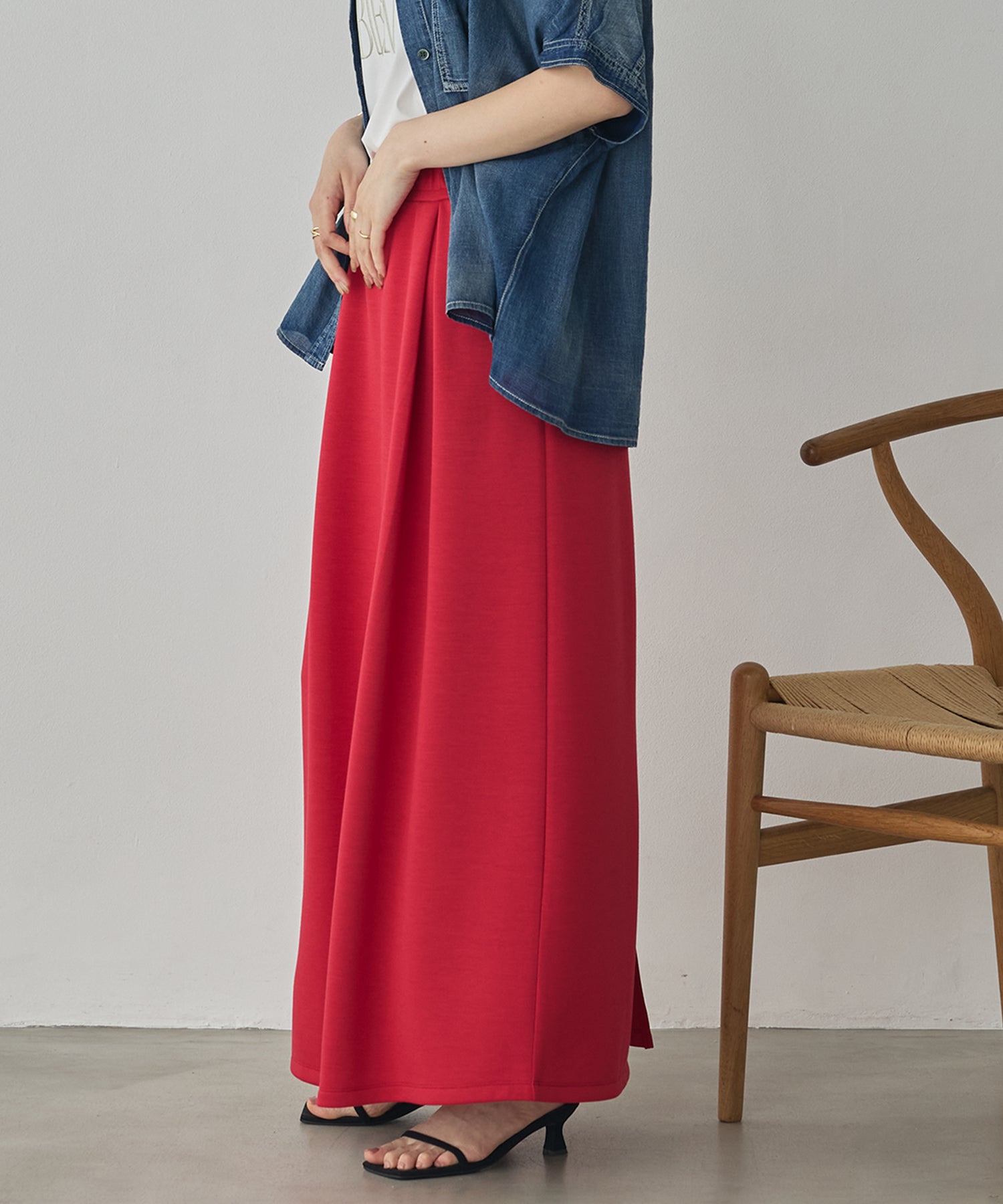 SOFT-TEXTURED CARDBOARD LONG SKIRT
