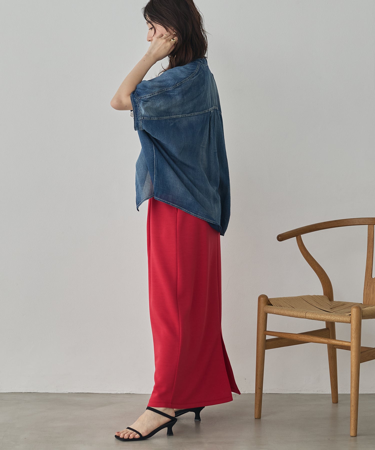 SOFT-TEXTURED CARDBOARD LONG SKIRT