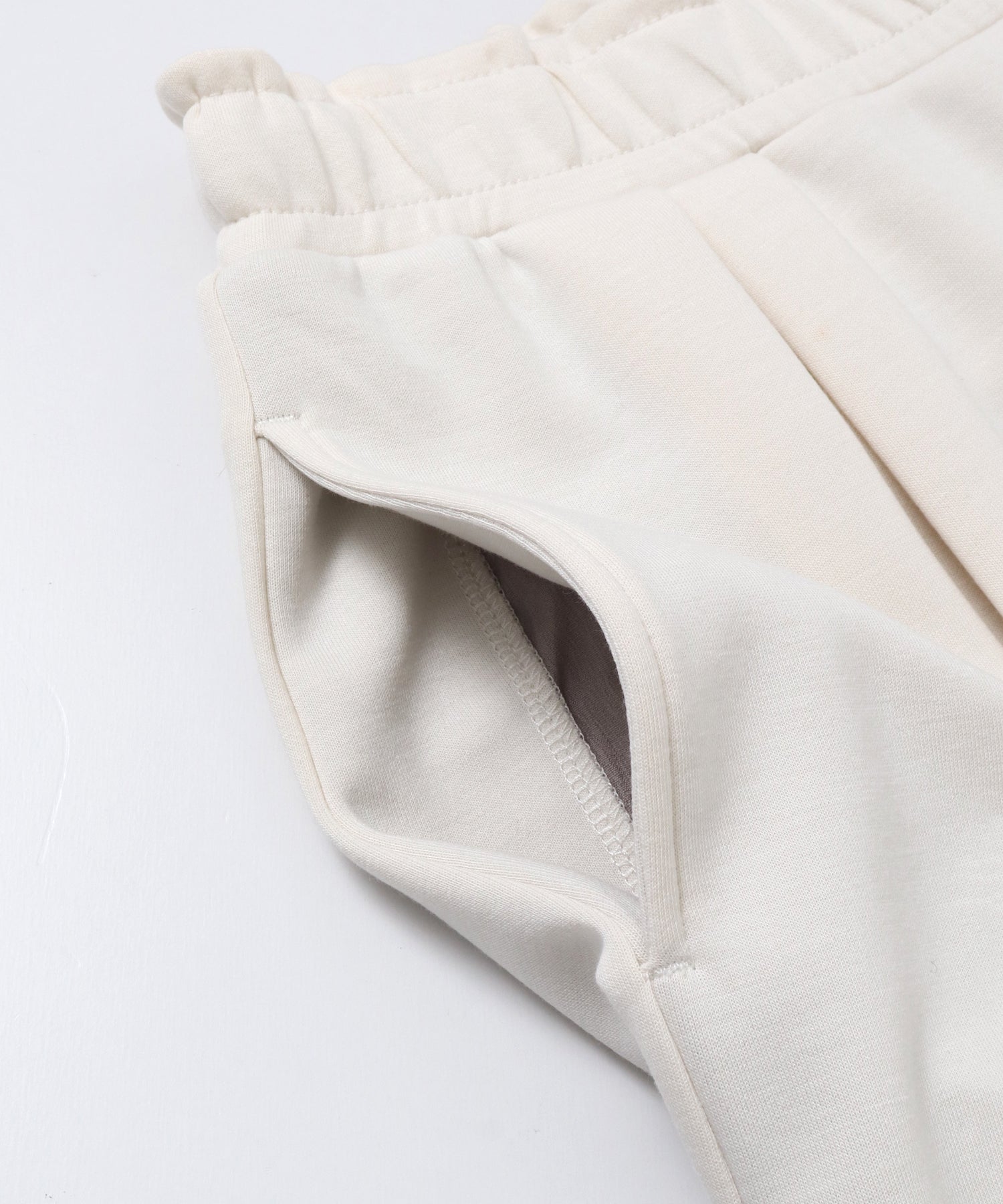 SOFT-TEXTURED CARDBOARD LONG SKIRT