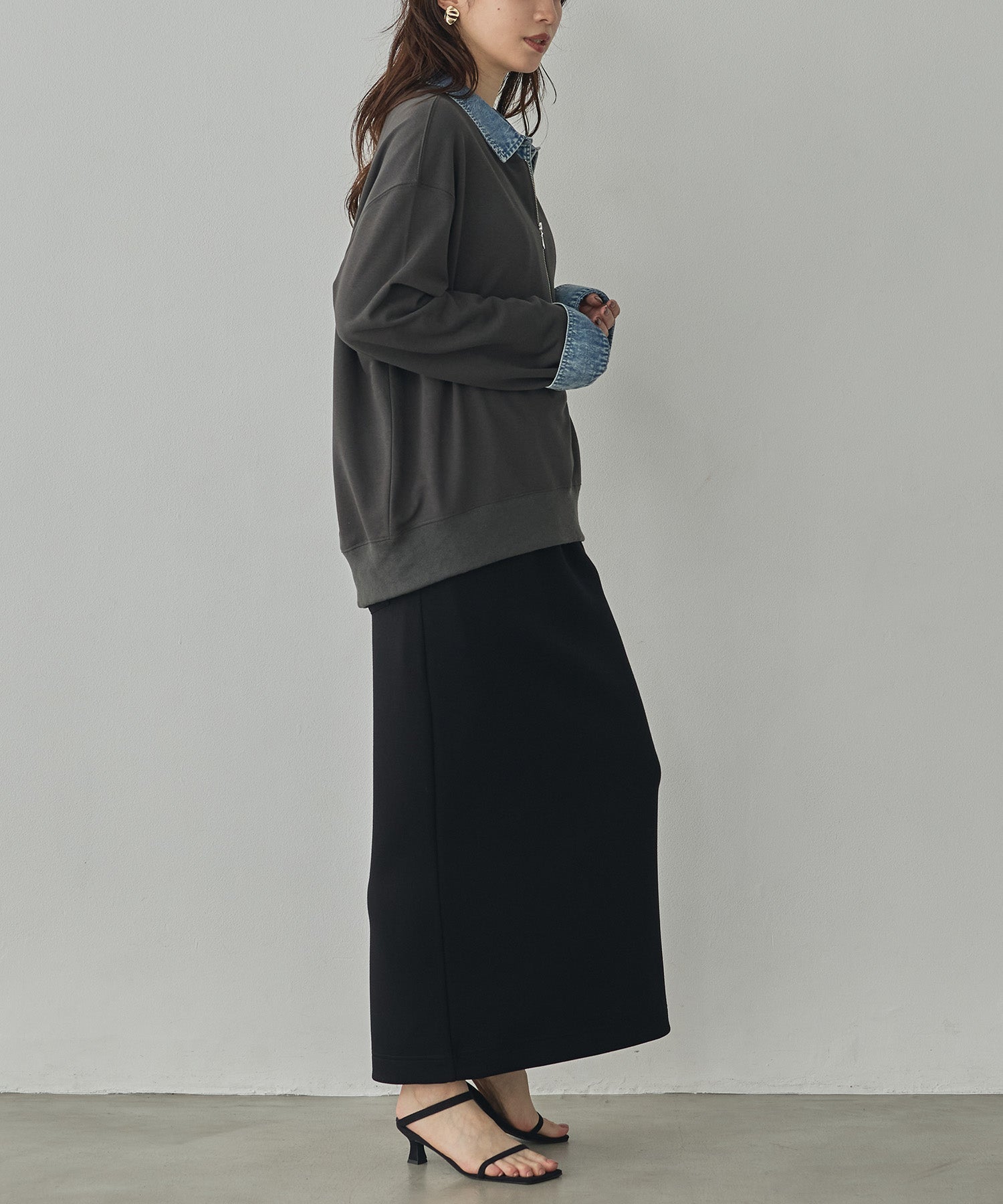 LIGHTWEIGHT CARDBOARD TIGHT SKIRT