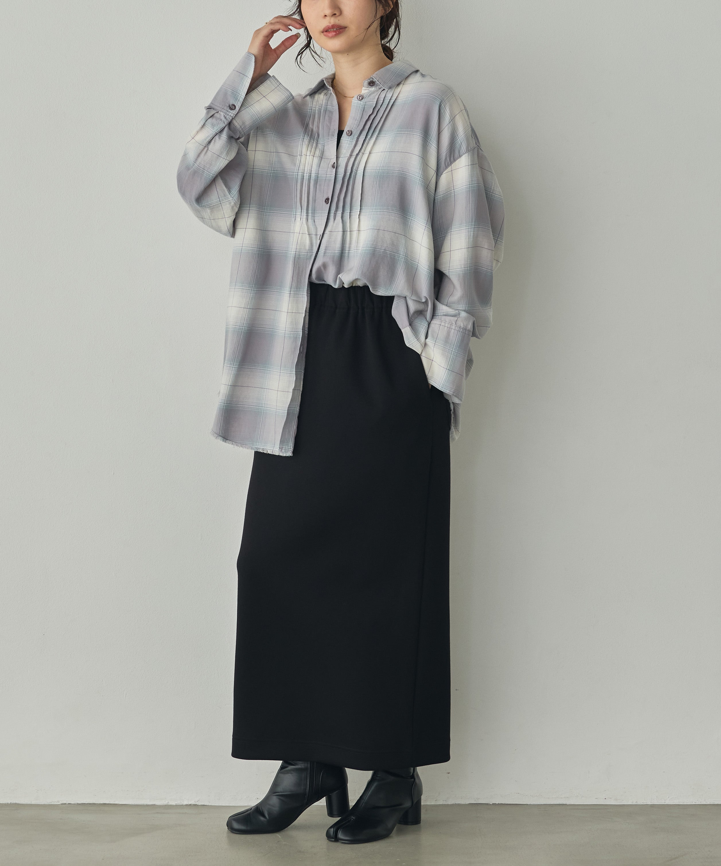LIGHTWEIGHT CARDBOARD TIGHT SKIRT