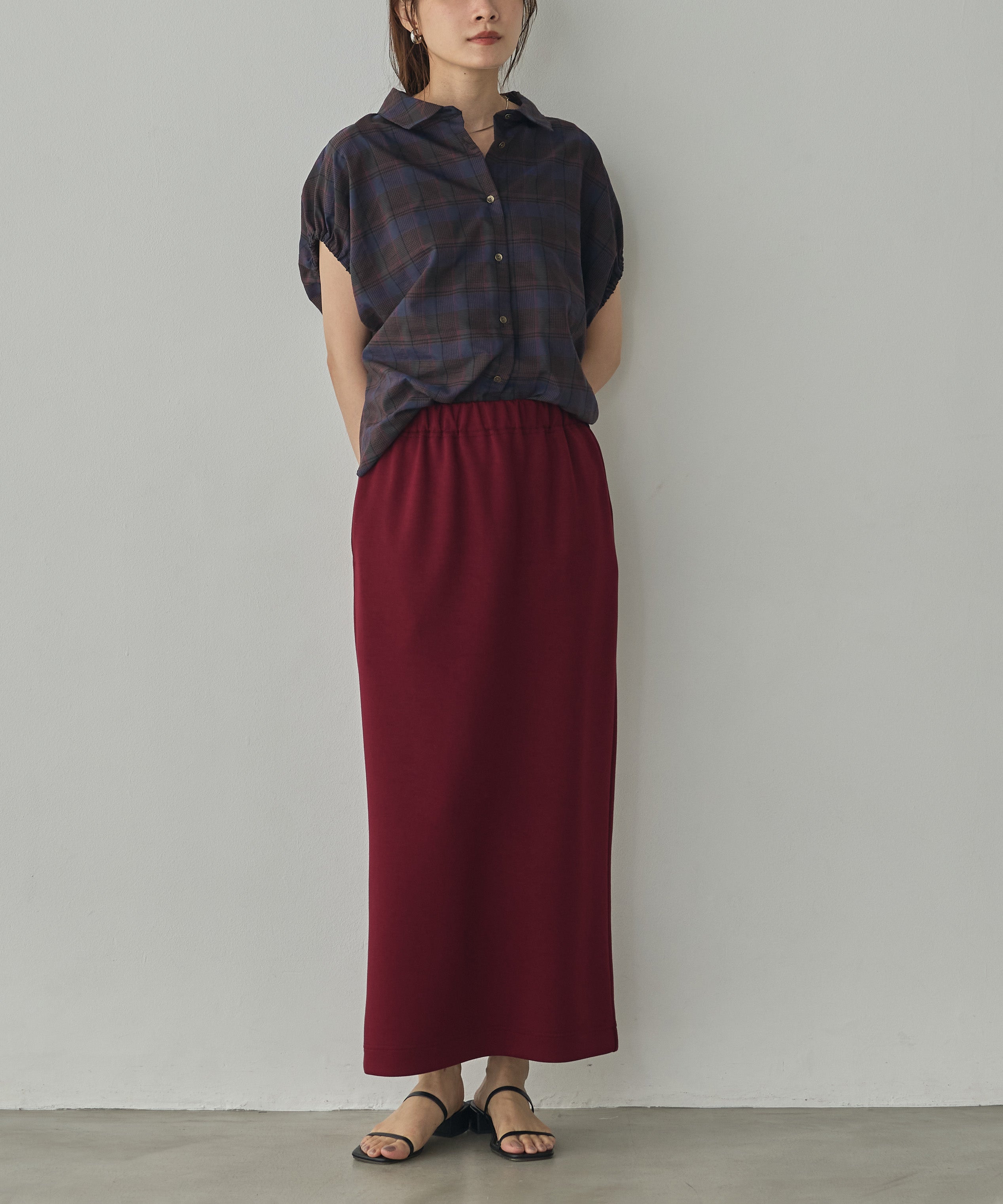 LIGHTWEIGHT CARDBOARD TIGHT SKIRT