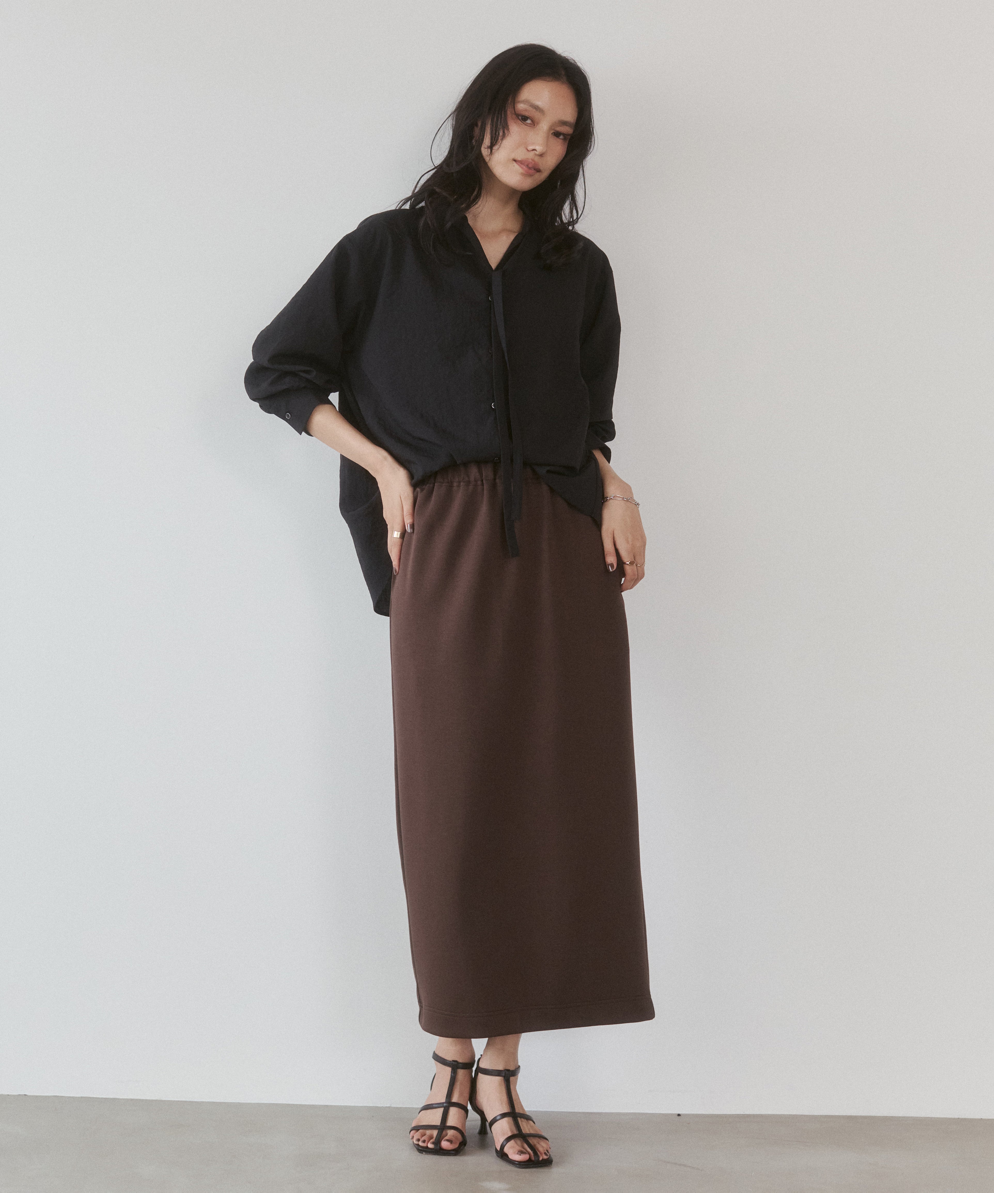 LIGHTWEIGHT CARDBOARD TIGHT SKIRT