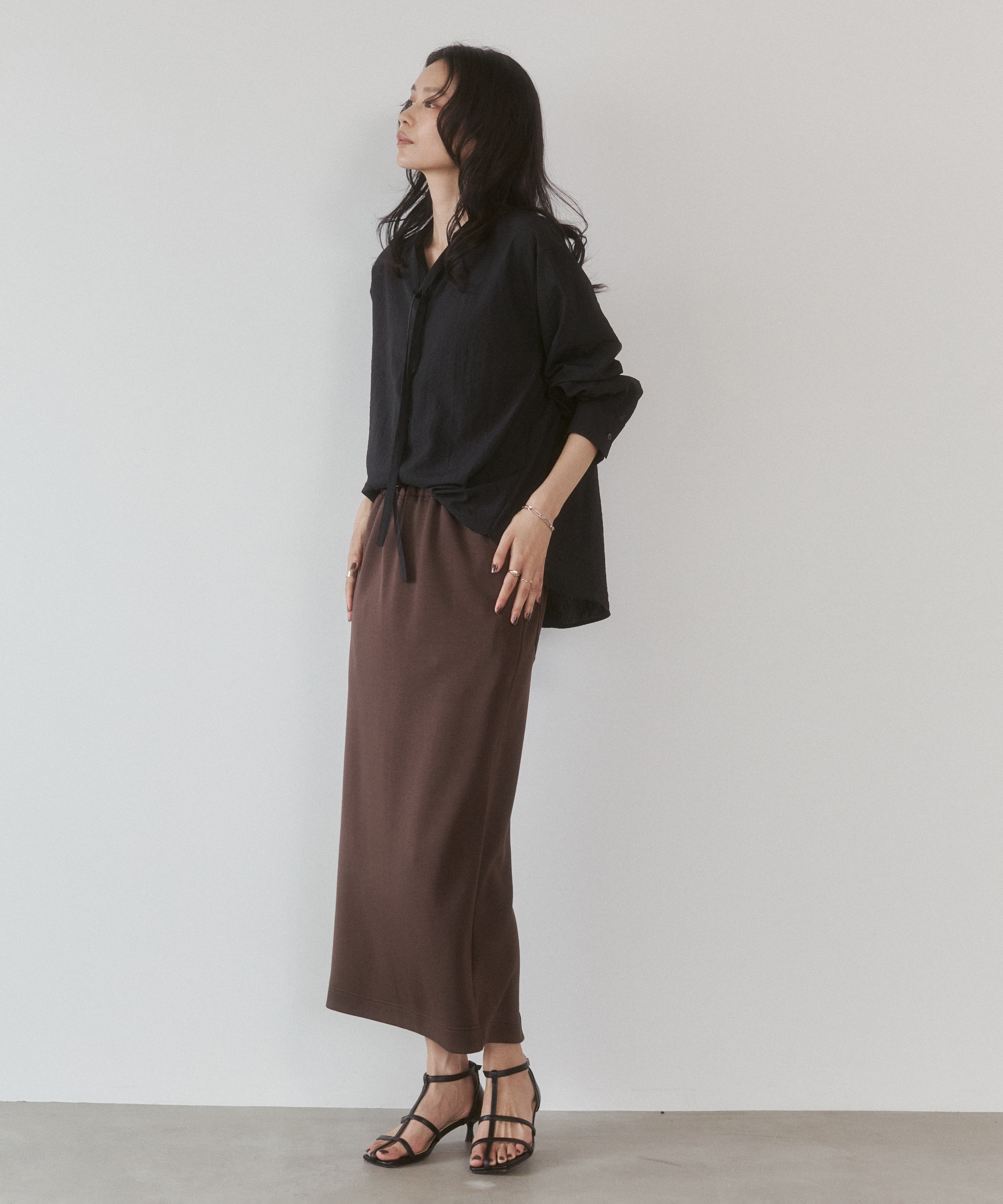 LIGHTWEIGHT CARDBOARD TIGHT SKIRT