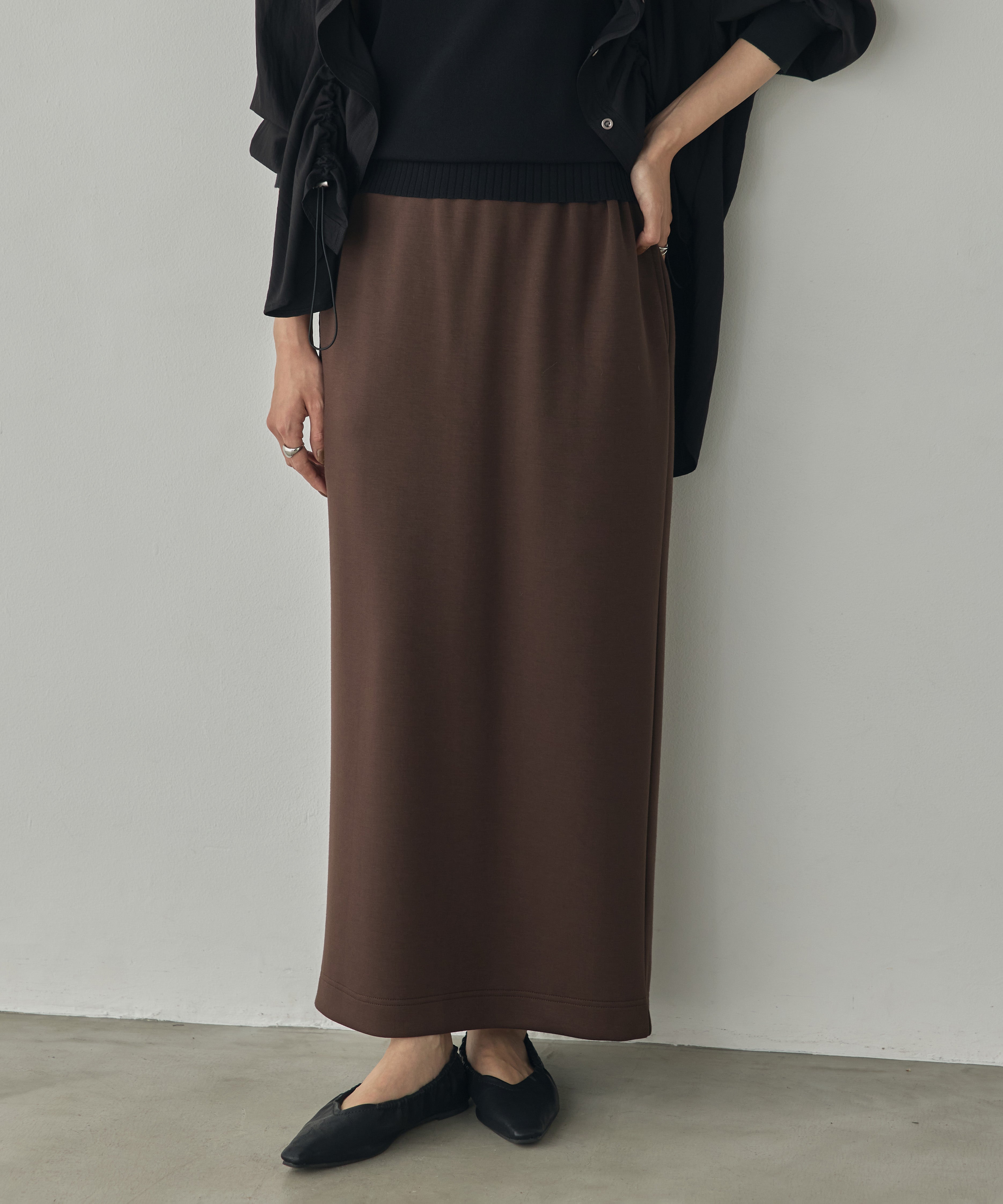 LIGHTWEIGHT CARDBOARD TIGHT SKIRT
