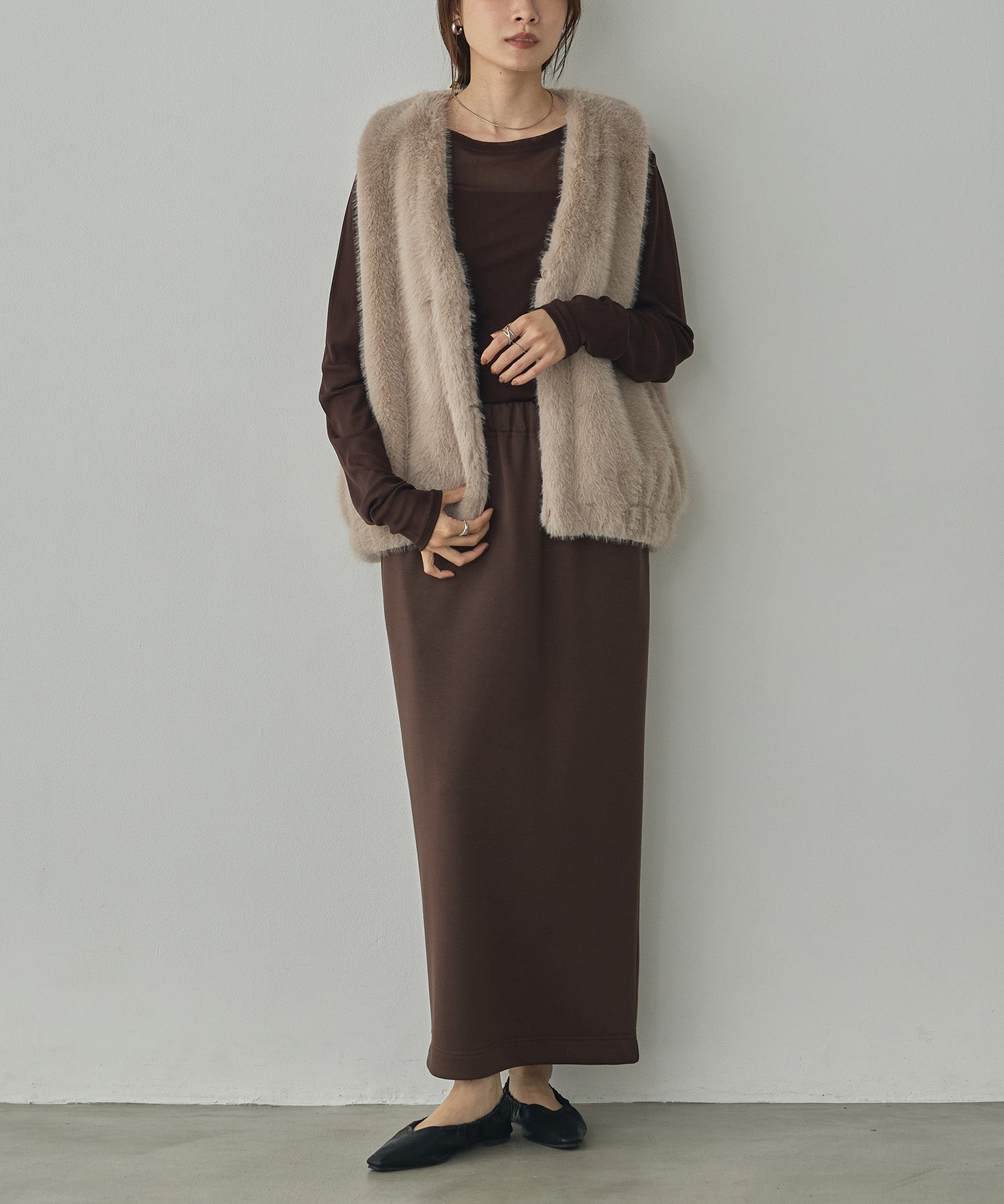 LIGHTWEIGHT CARDBOARD TIGHT SKIRT