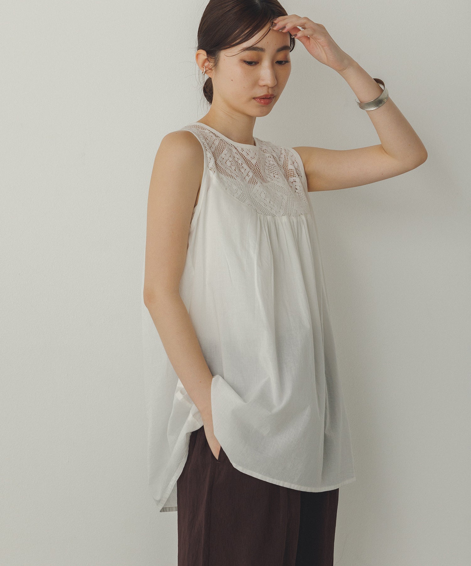 レース切替 ノースリーブブラウス