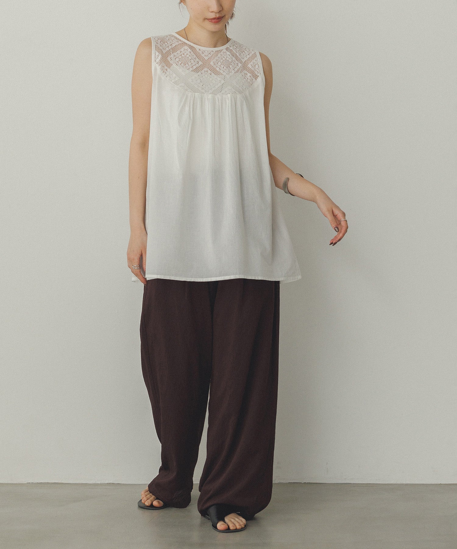 レース切替 ノースリーブブラウス