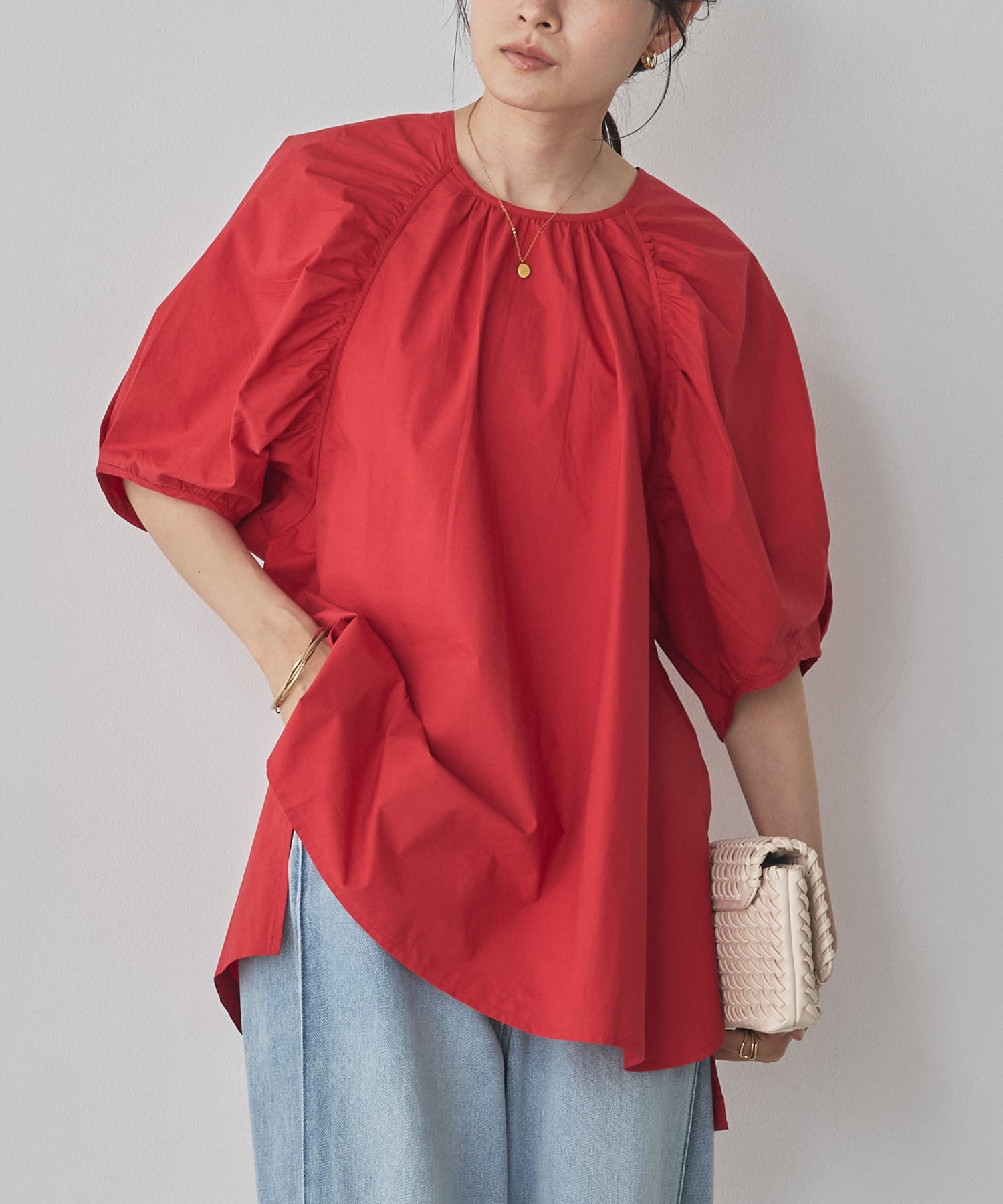 《PRE-ORDER》BACK-OPEN OVERSIZED BLOUSE