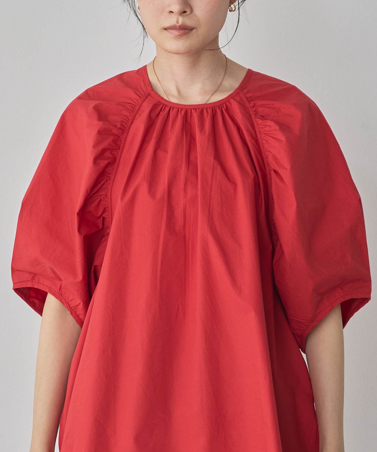 《PRE-ORDER》BACK-OPEN OVERSIZED BLOUSE