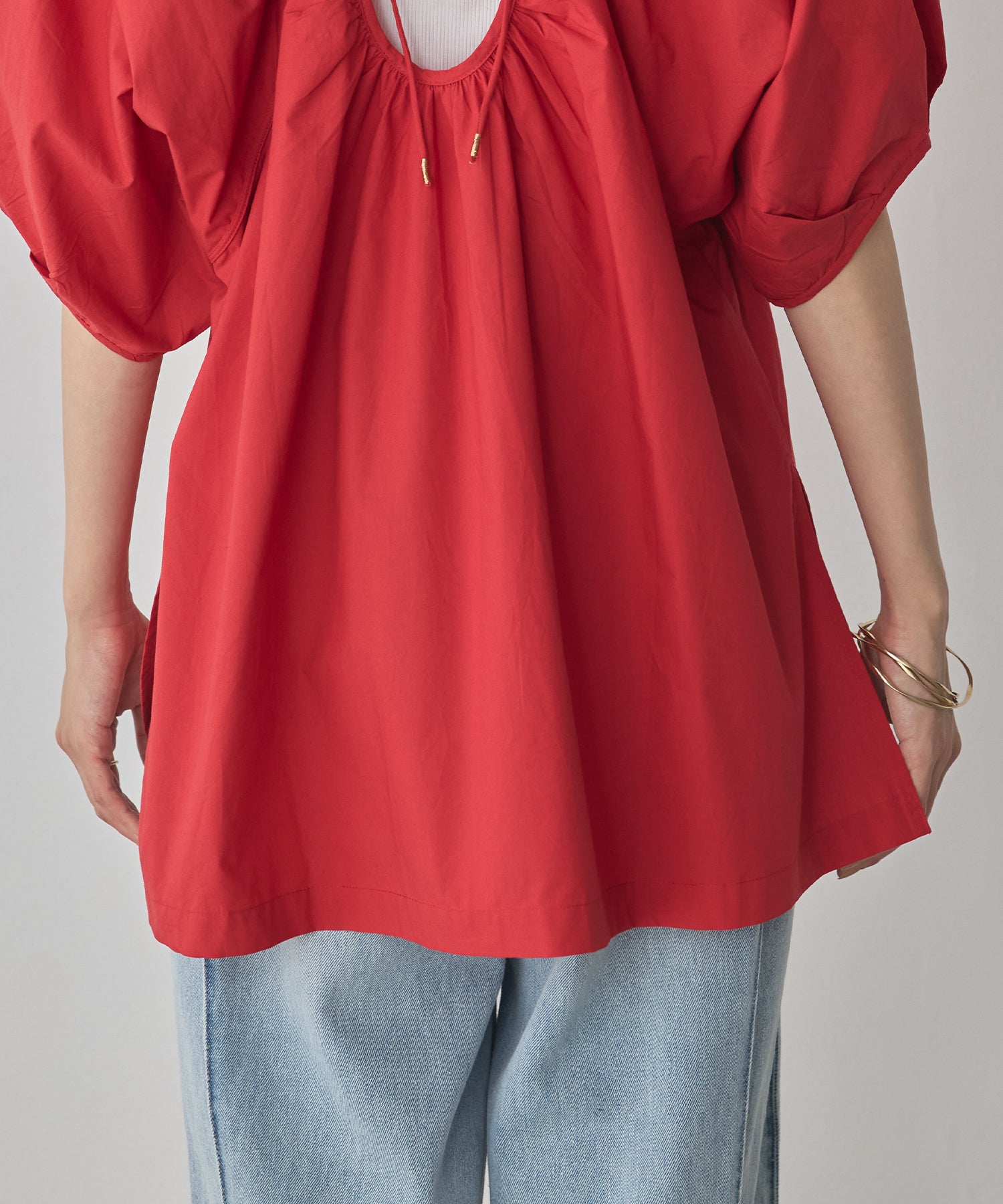 《PRE-ORDER》BACK-OPEN OVERSIZED BLOUSE