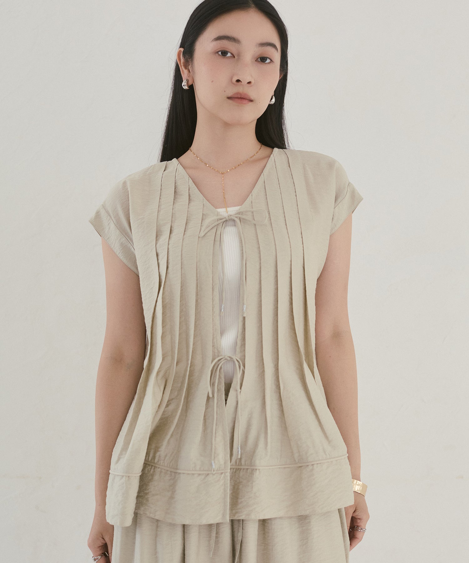 PARACHUTE FABRIC 2WAY TUCK BLOUSE