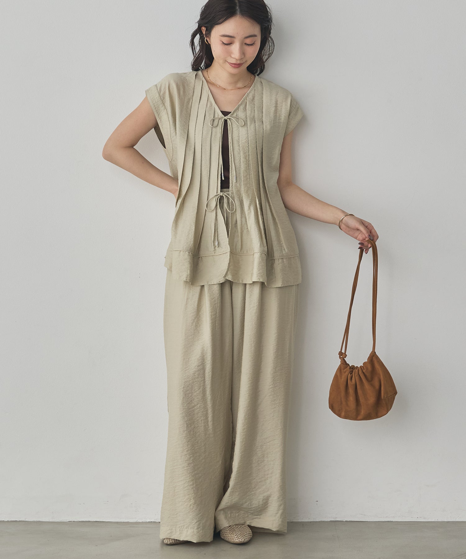 PARACHUTE FABRIC 2WAY TUCK BLOUSE