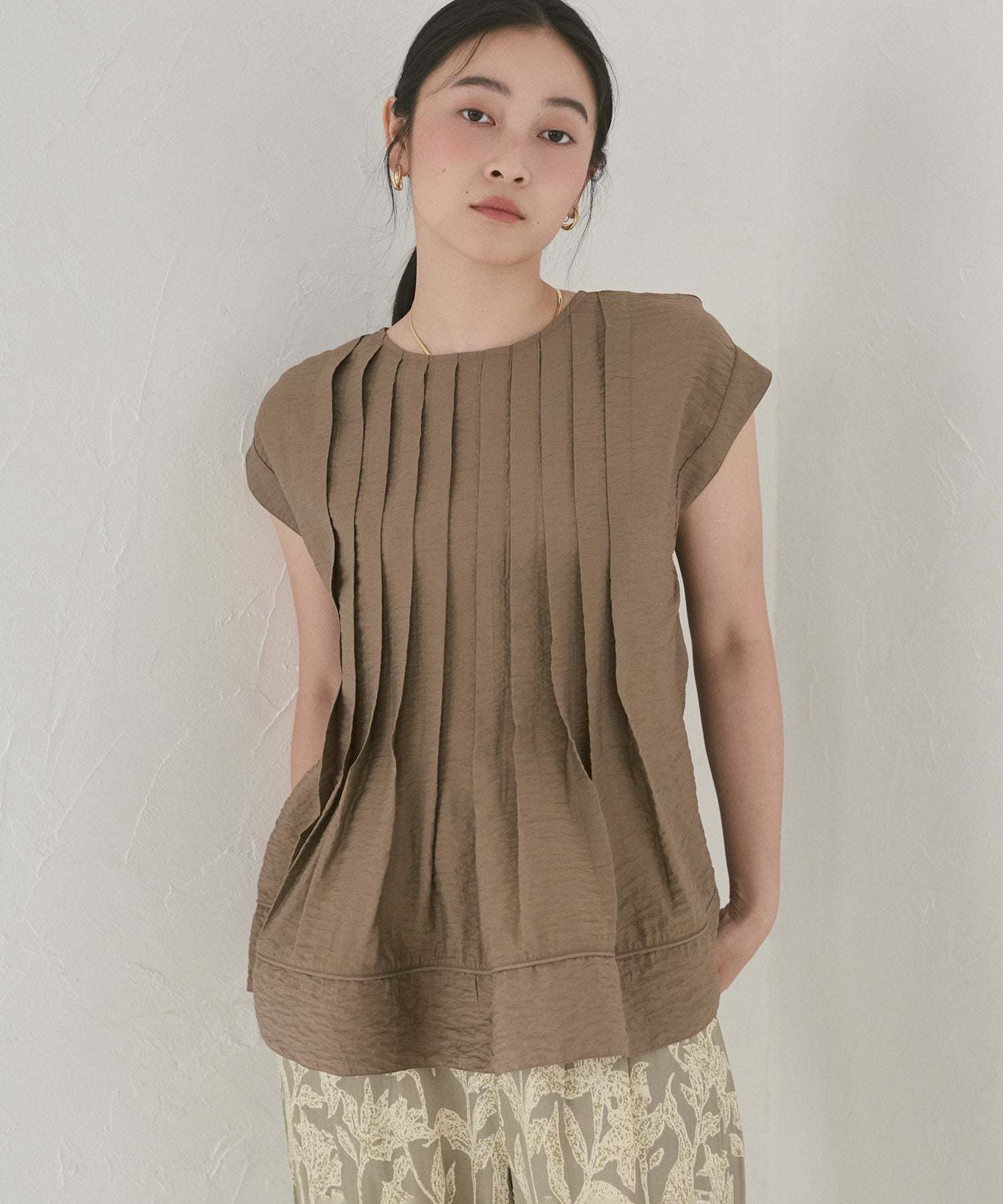 PARACHUTE FABRIC 2WAY TUCK BLOUSE