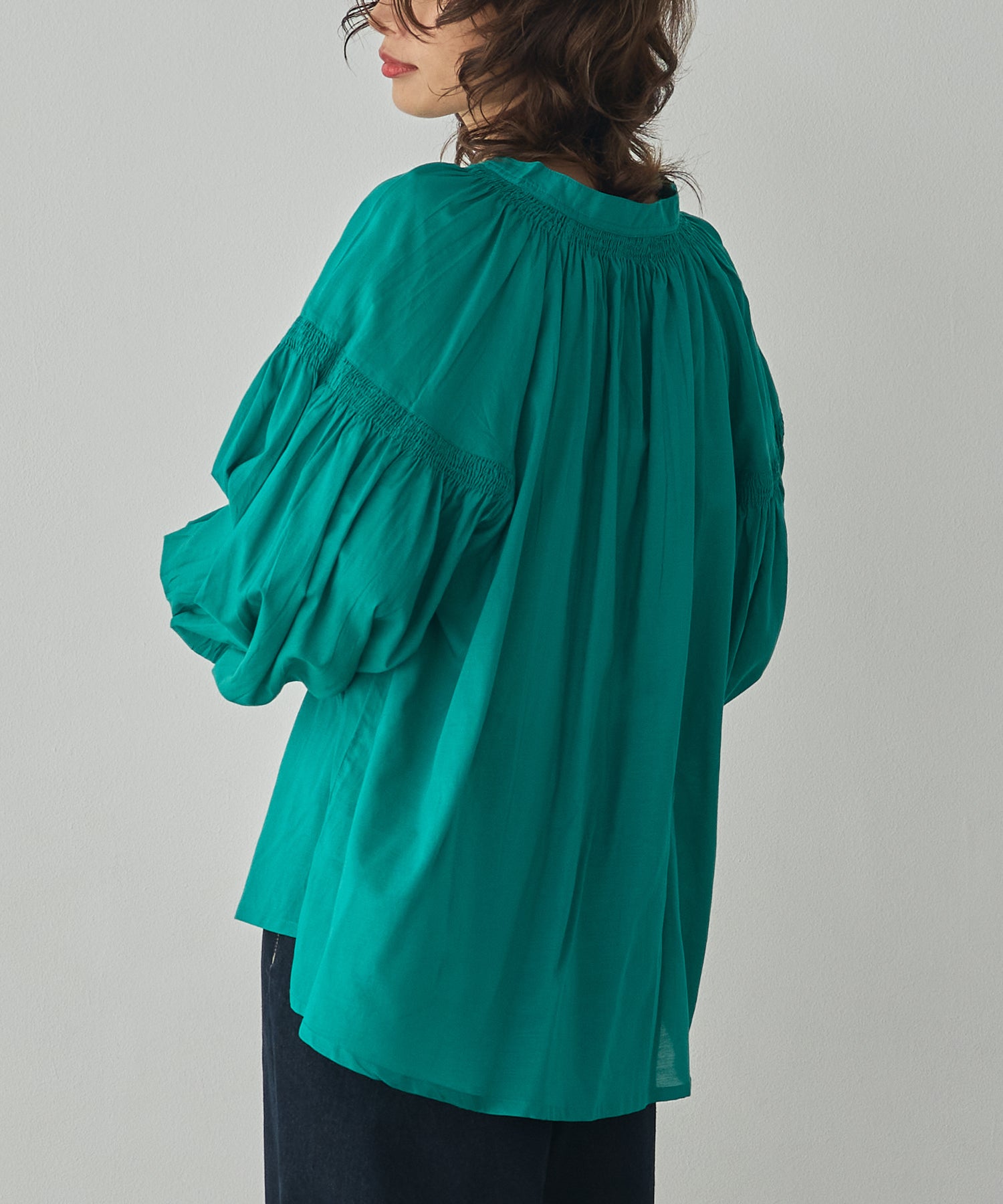 SUSHIBOYL SMOCKED GATHERED BLOUSE