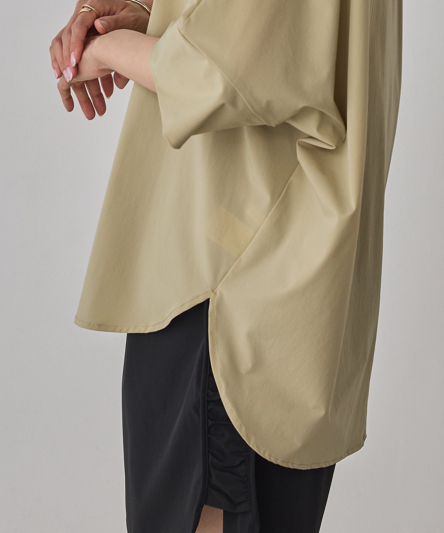 [ICE TOUCH] DOLMAN-SLEEVE TOPS