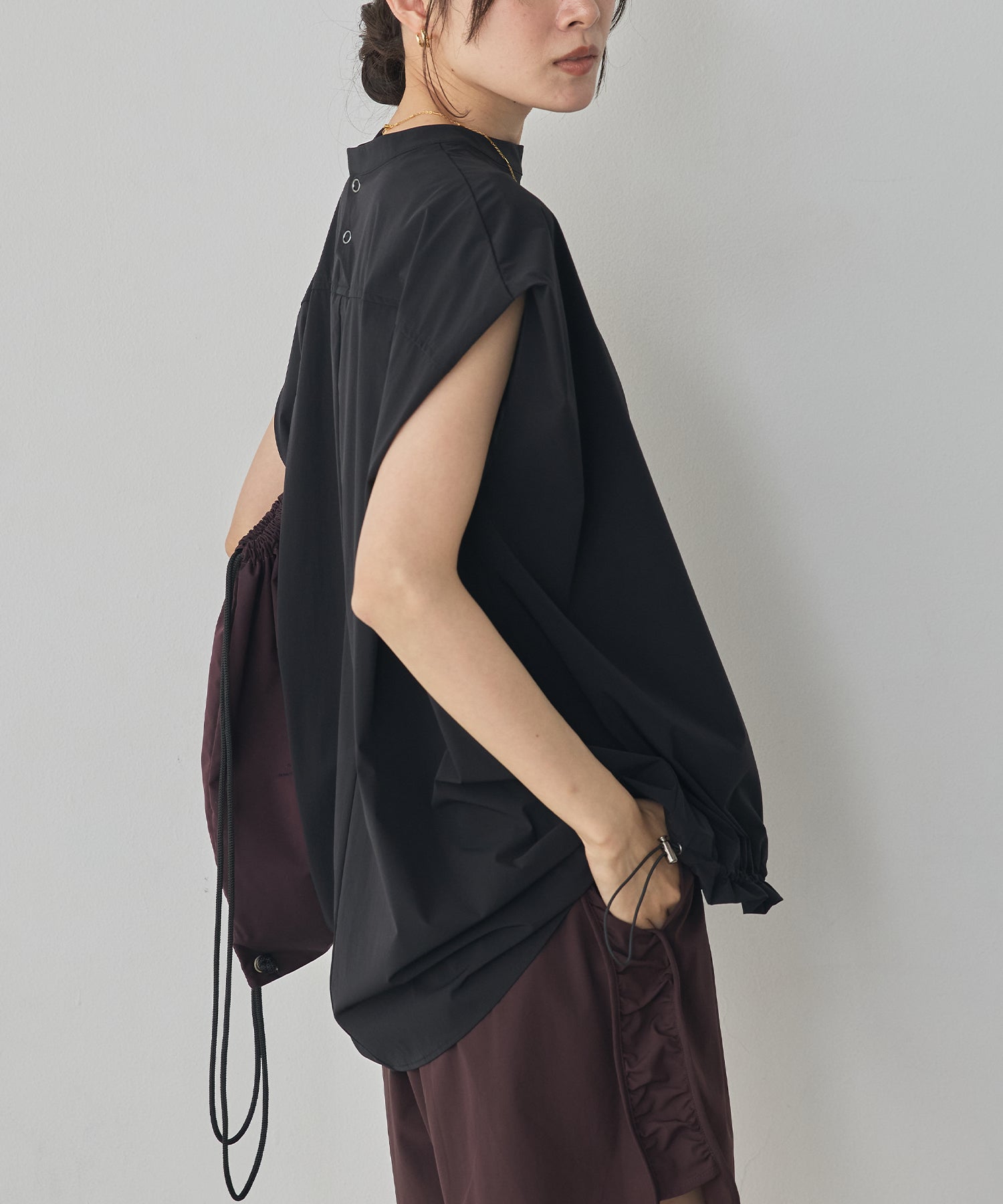 [ICE TOUCH] SLEEVELESS DRAWSTRING TOPS