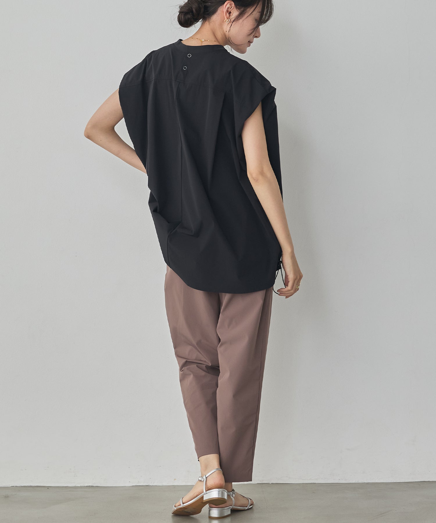 [ICE TOUCH] SLEEVELESS DRAWSTRING TOPS