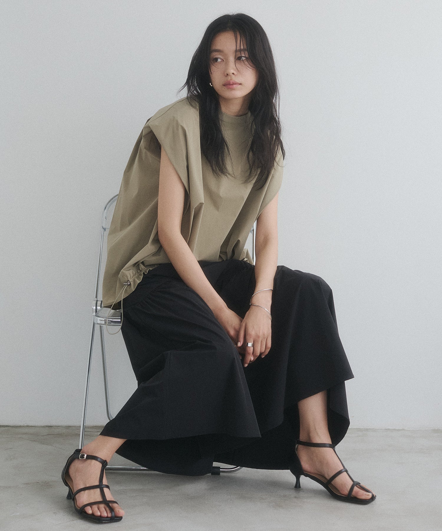 [ICE TOUCH] SLEEVELESS DRAWSTRING TOPS