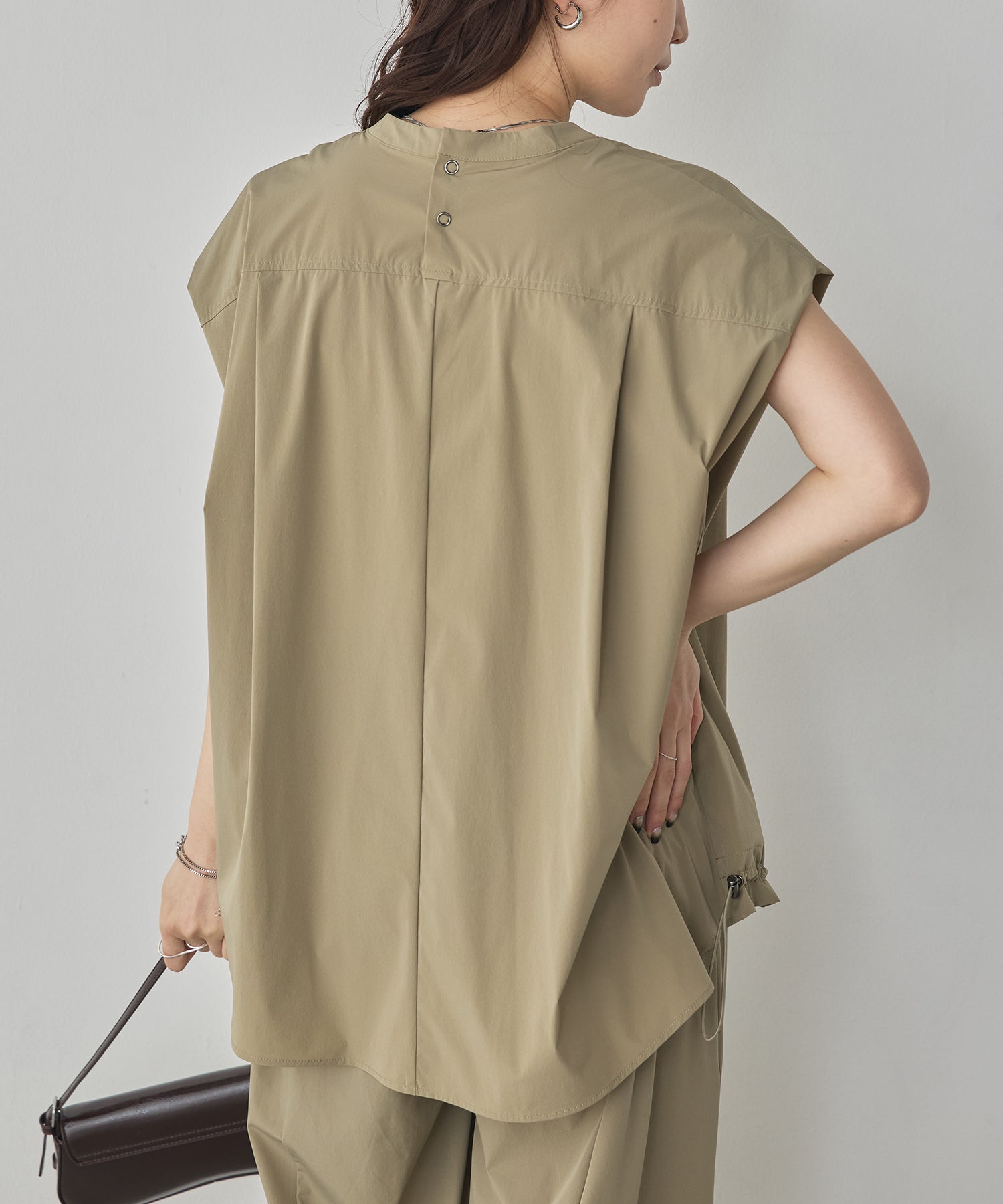 [ICE TOUCH] SLEEVELESS DRAWSTRING TOPS