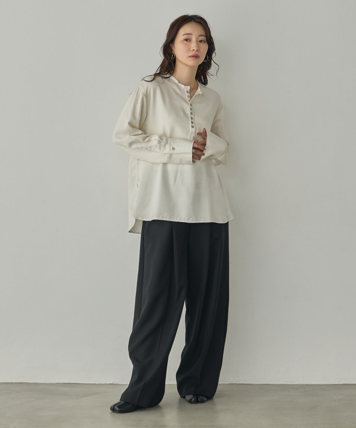 CUPRA-LIKE HENLEY-NECK SHIRT