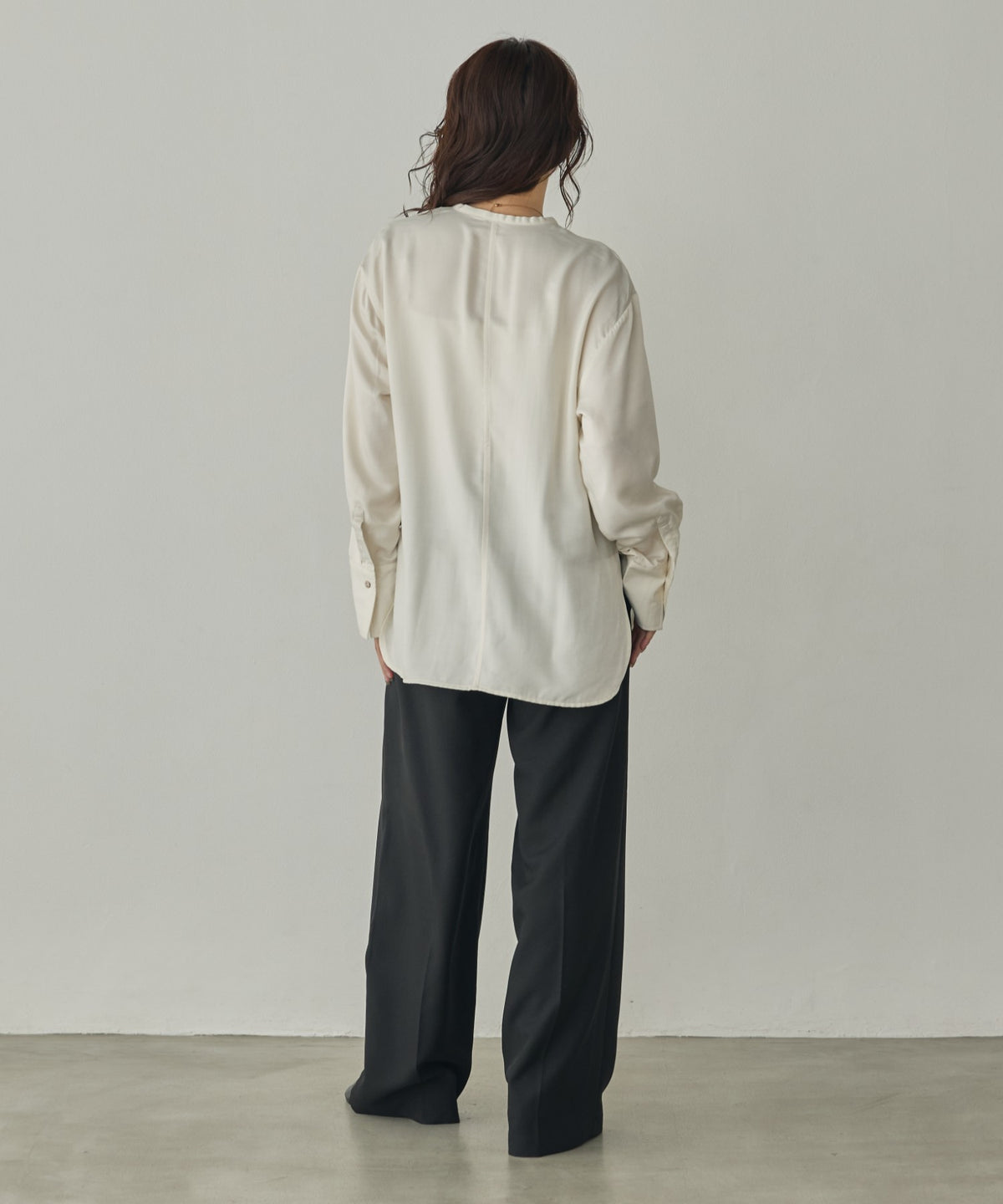 CUPRA-LIKE HENLEY-NECK SHIRT