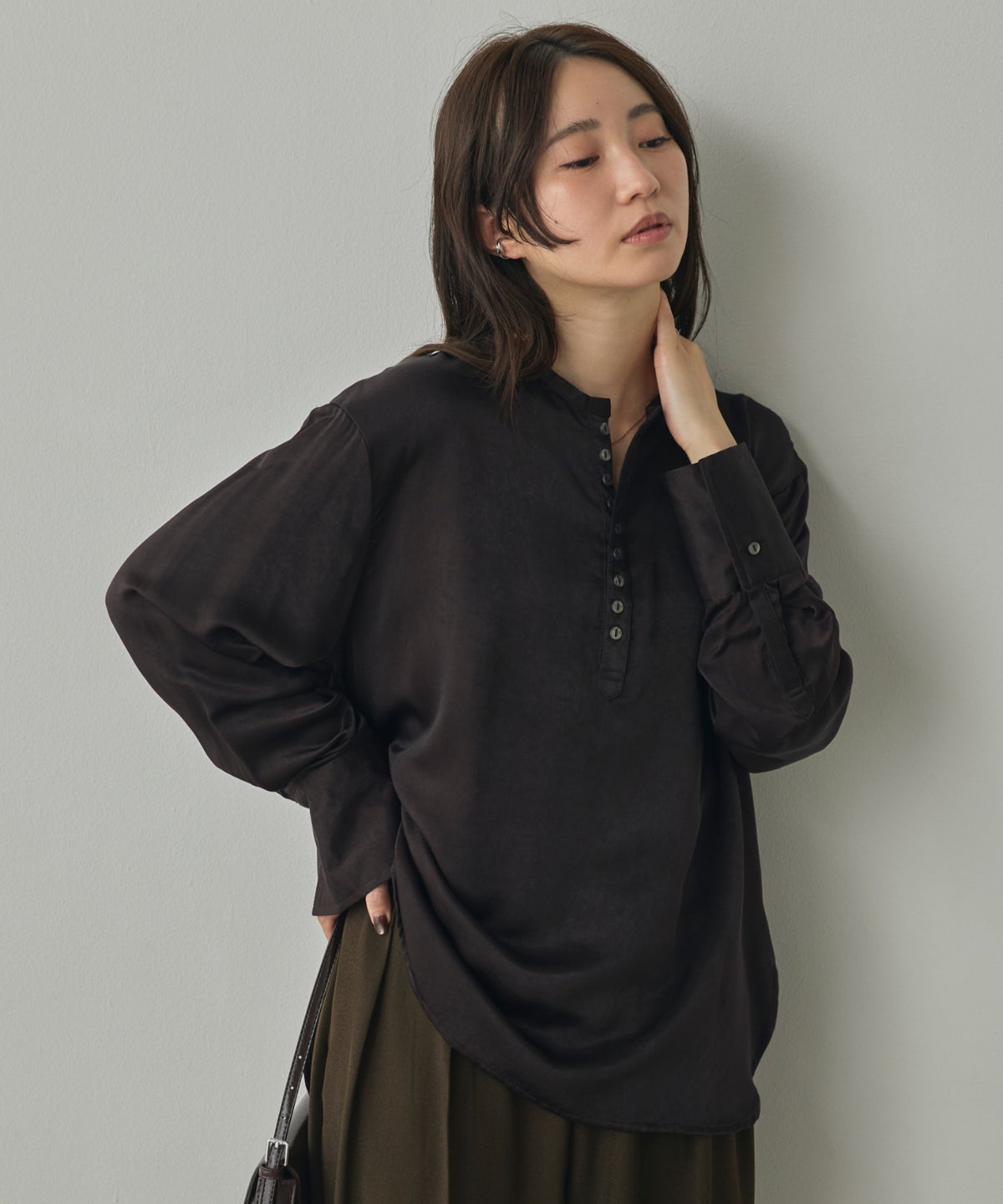 CUPRA-LIKE HENLEY-NECK SHIRT