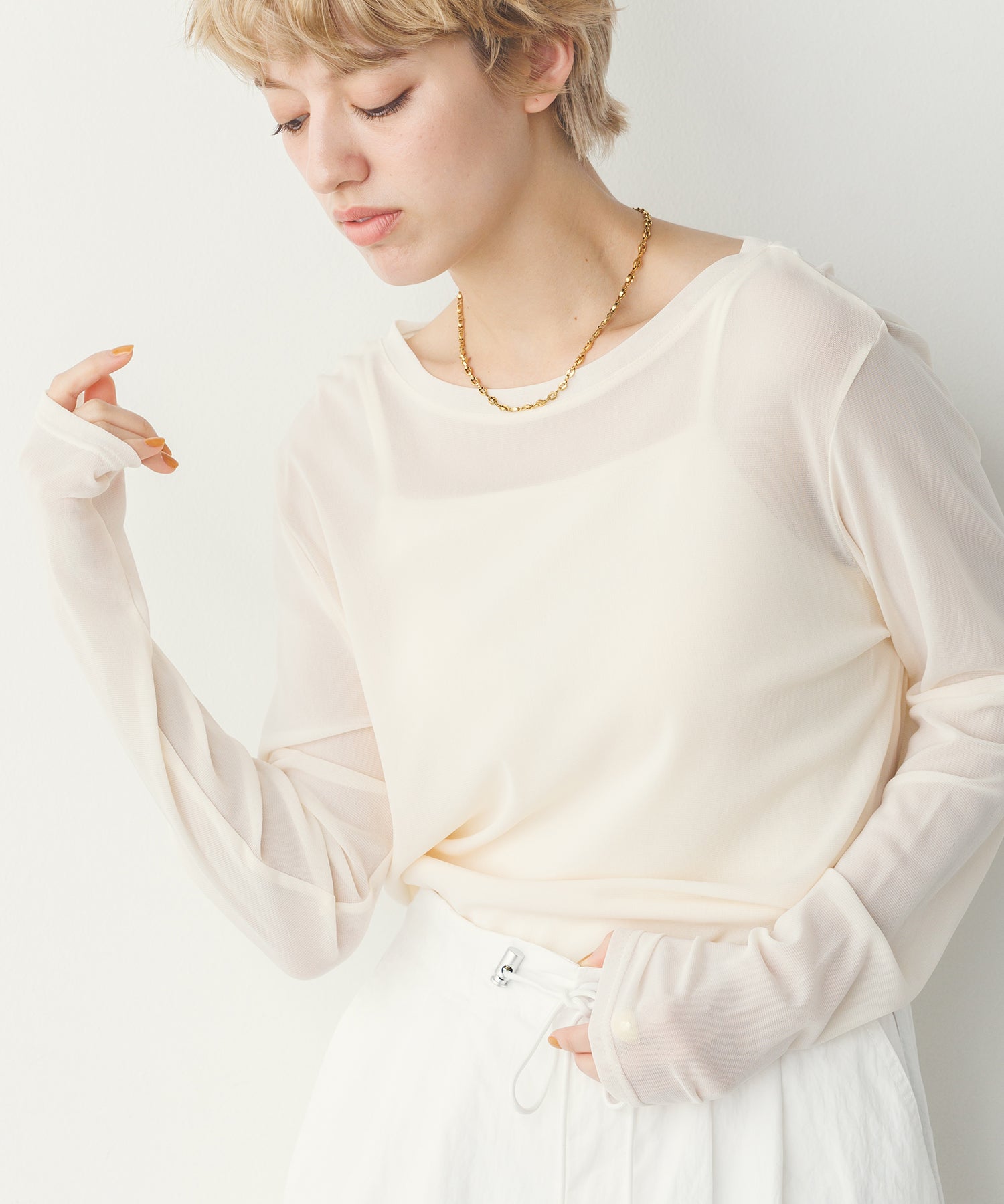 [LIMITED] CREW NECK SHEER TOPS