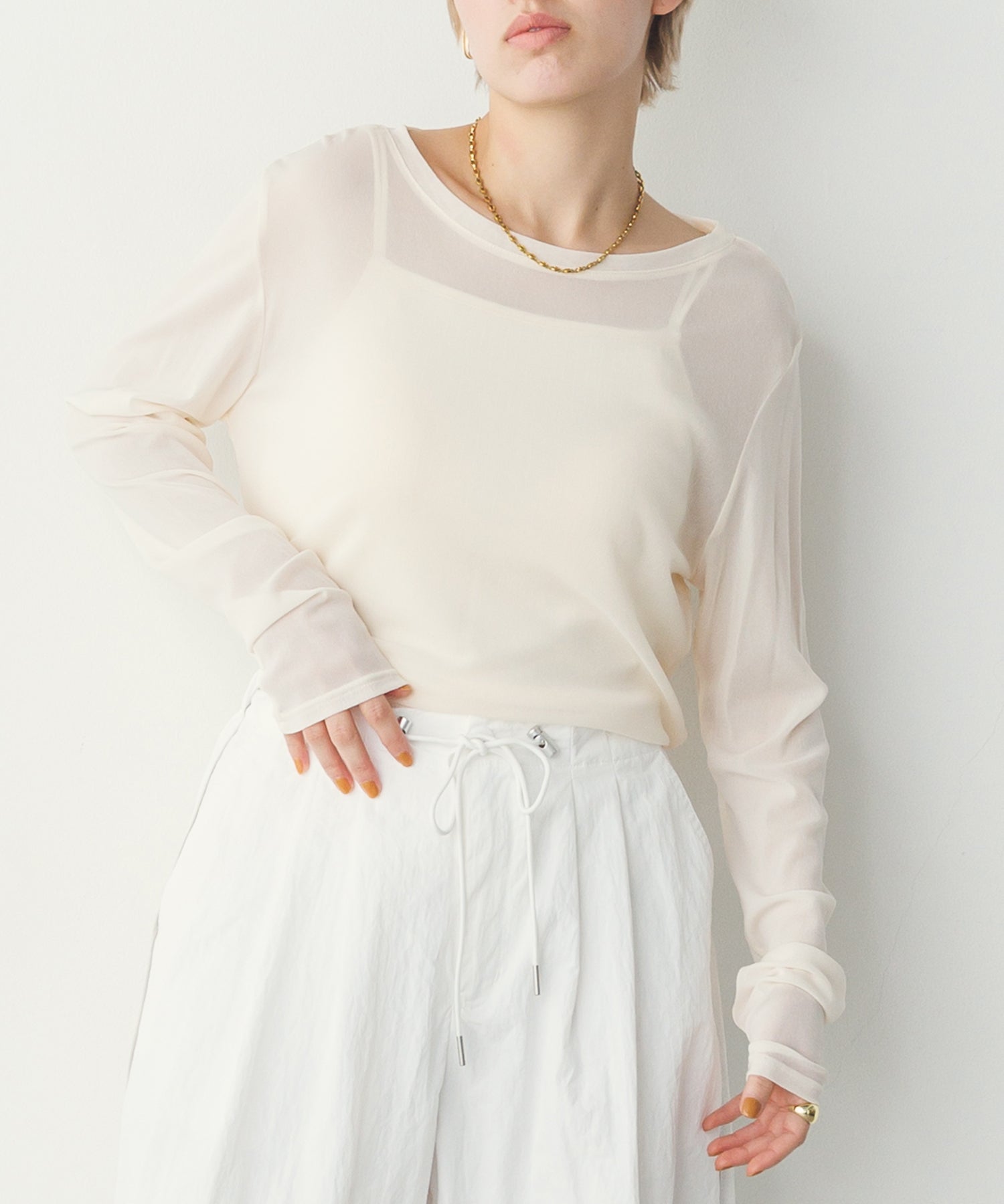 [LIMITED] CREW NECK SHEER TOPS