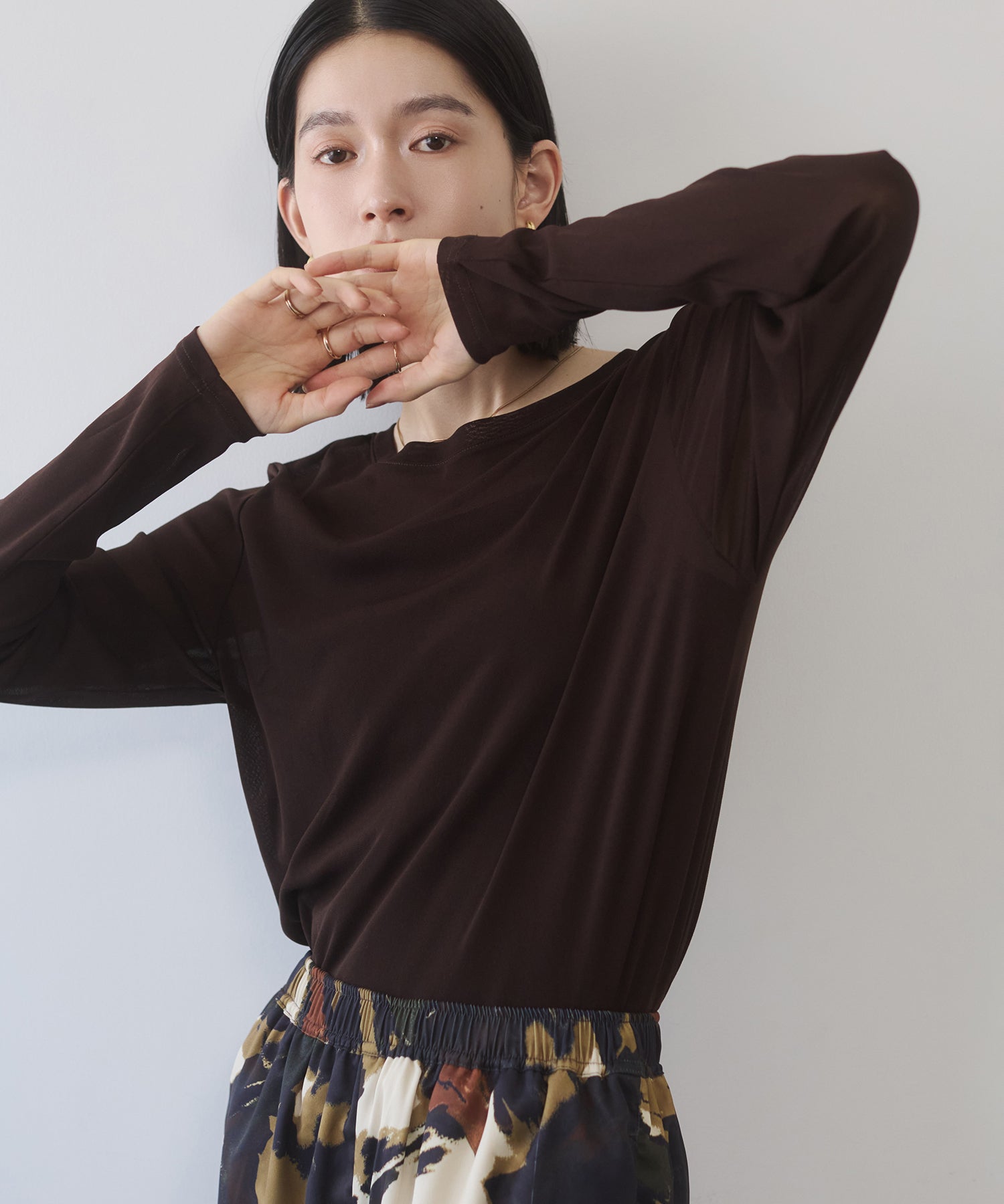 [LIMITED] CREW NECK SHEER TOPS