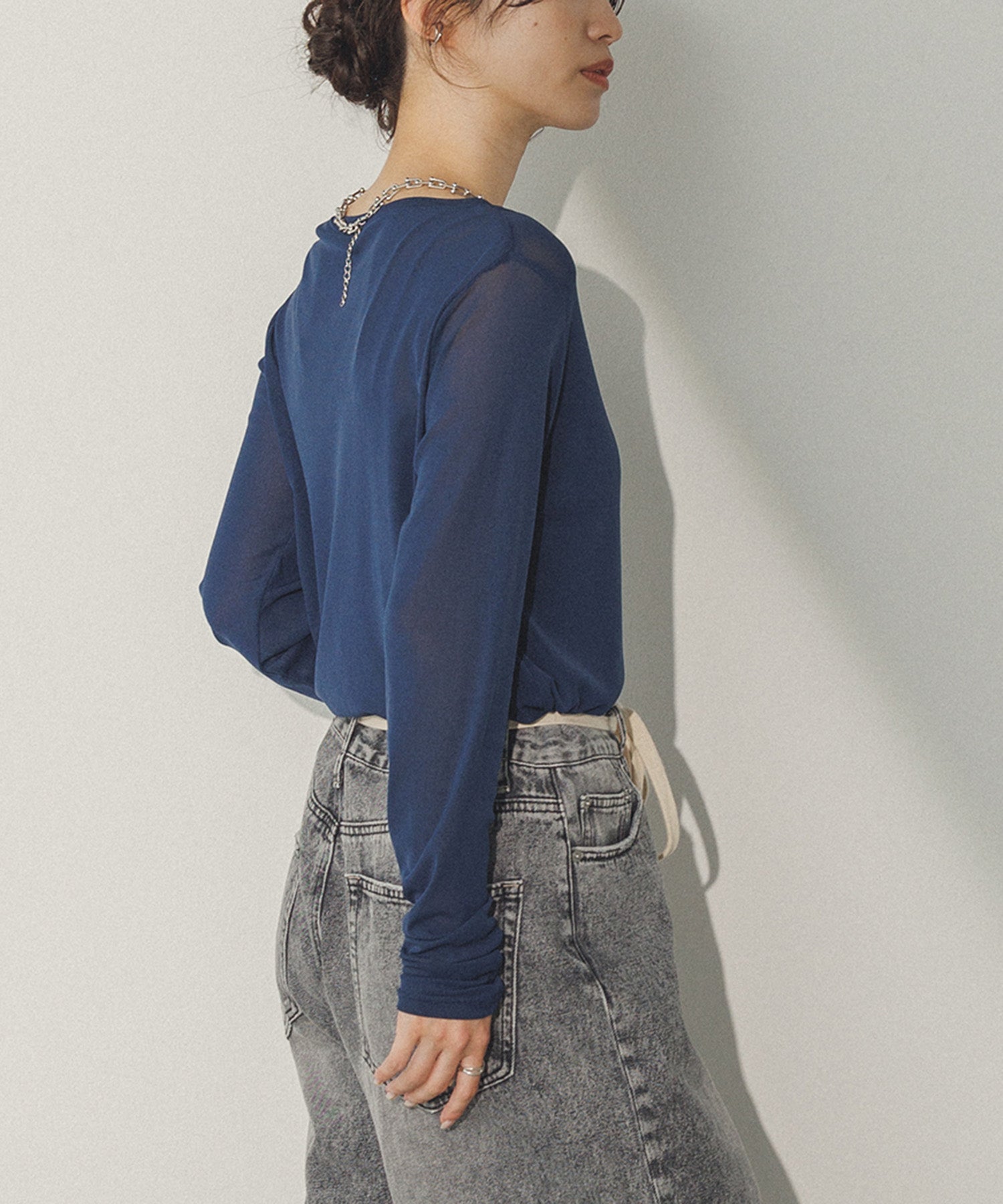 [LIMITED] CREW NECK SHEER TOPS
