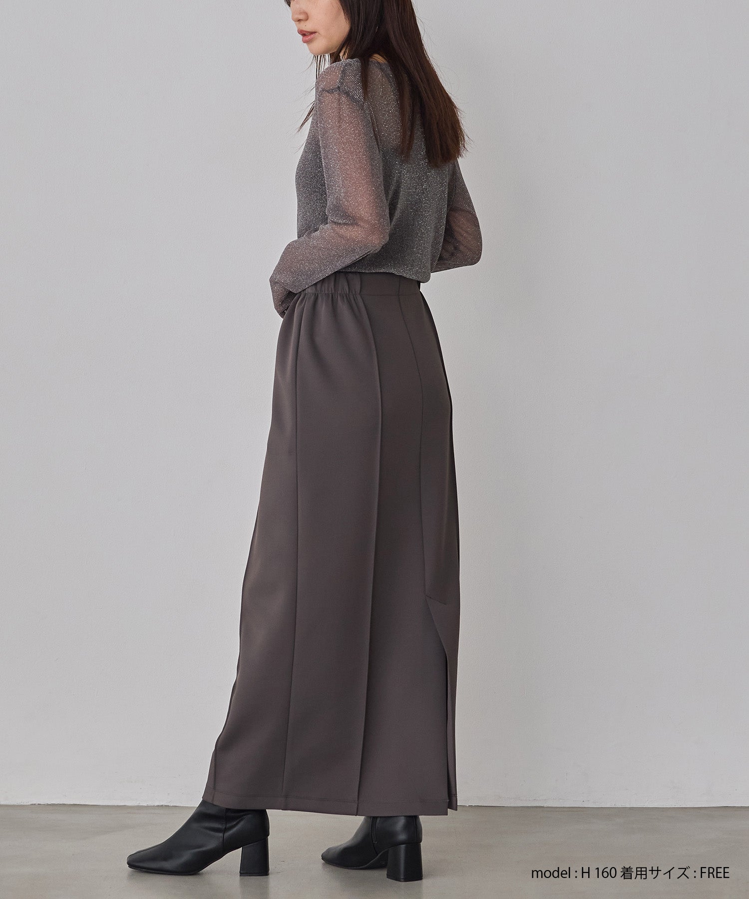 ラメシアークルーネックトップス