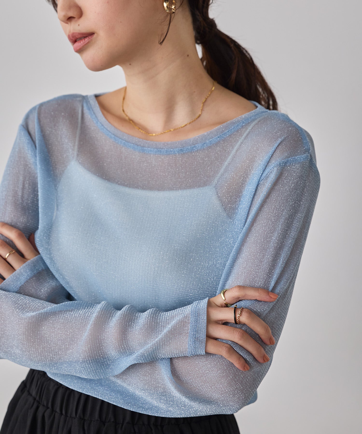 ラメシアークルーネックトップス