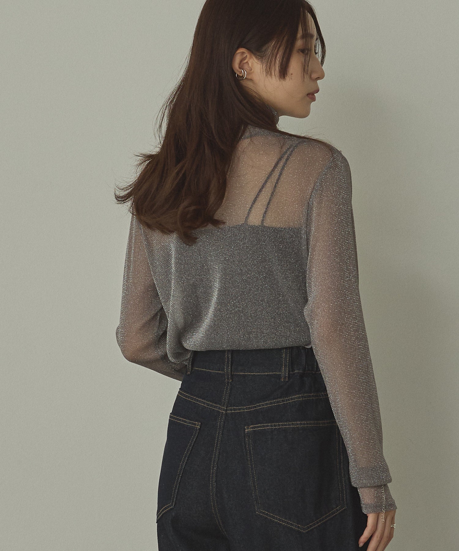 【新色追加】ラメシアー ハイネックトップス