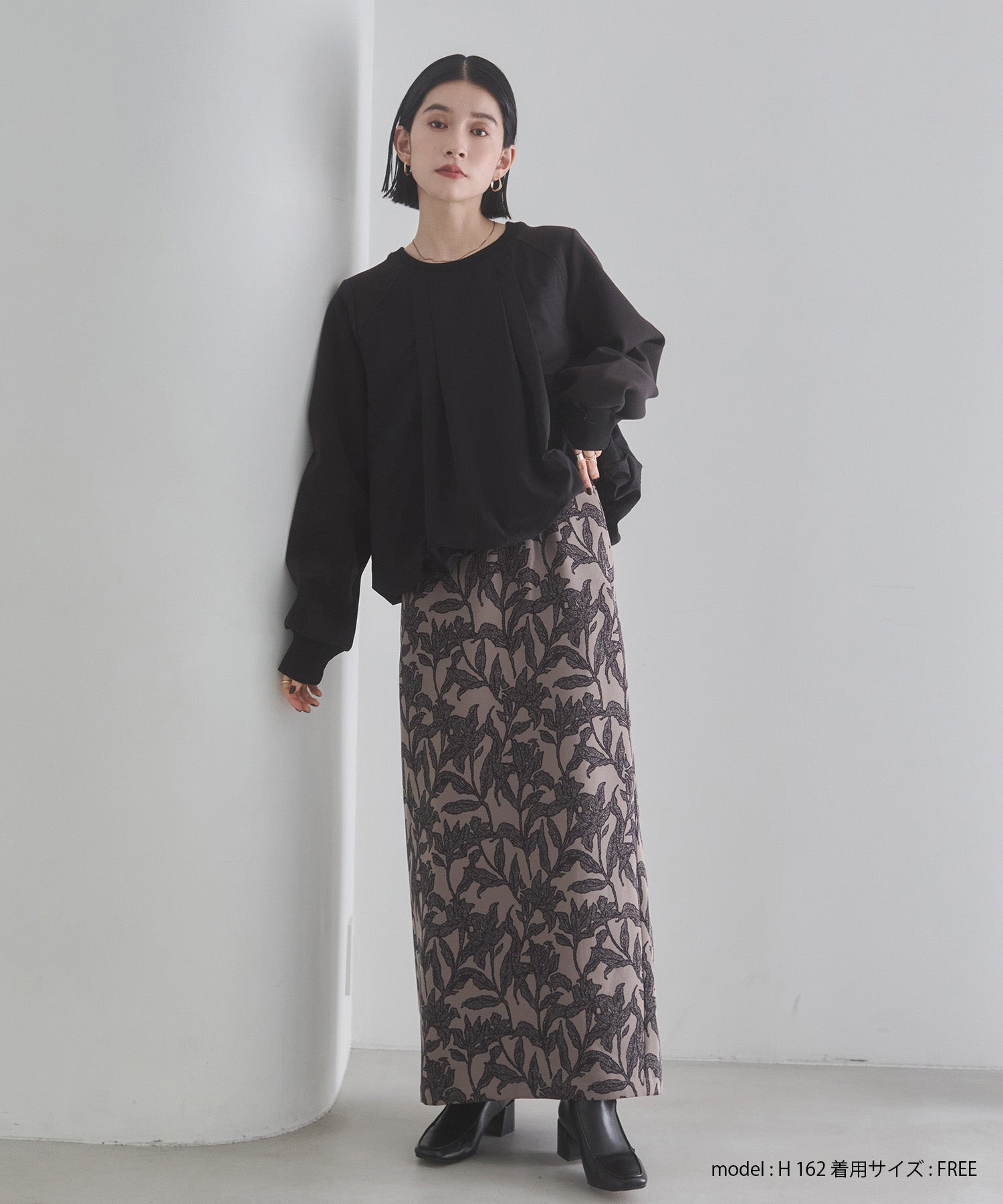 ベロアボンディング バルーンスウェット